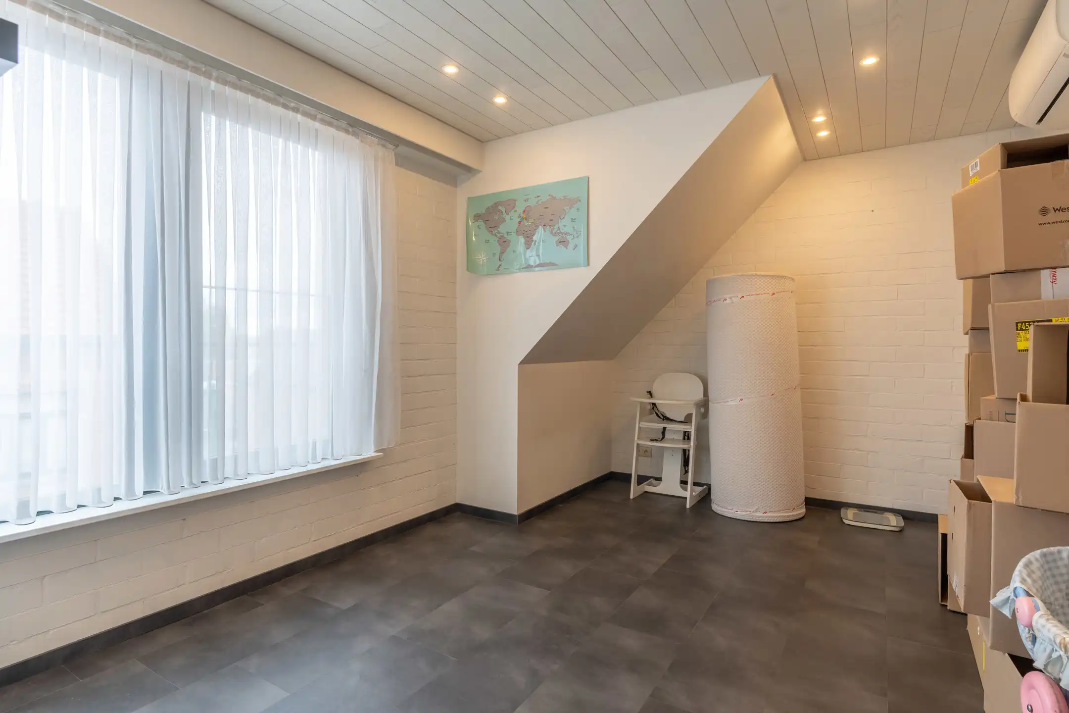 Ruim en gunstig gelegen handelspand met woonst in Vosselaar foto 38