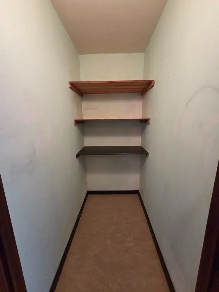 Uitzonderlijk ruim appartement met 4 slaapkamers, bureau en dubbele garage foto 19