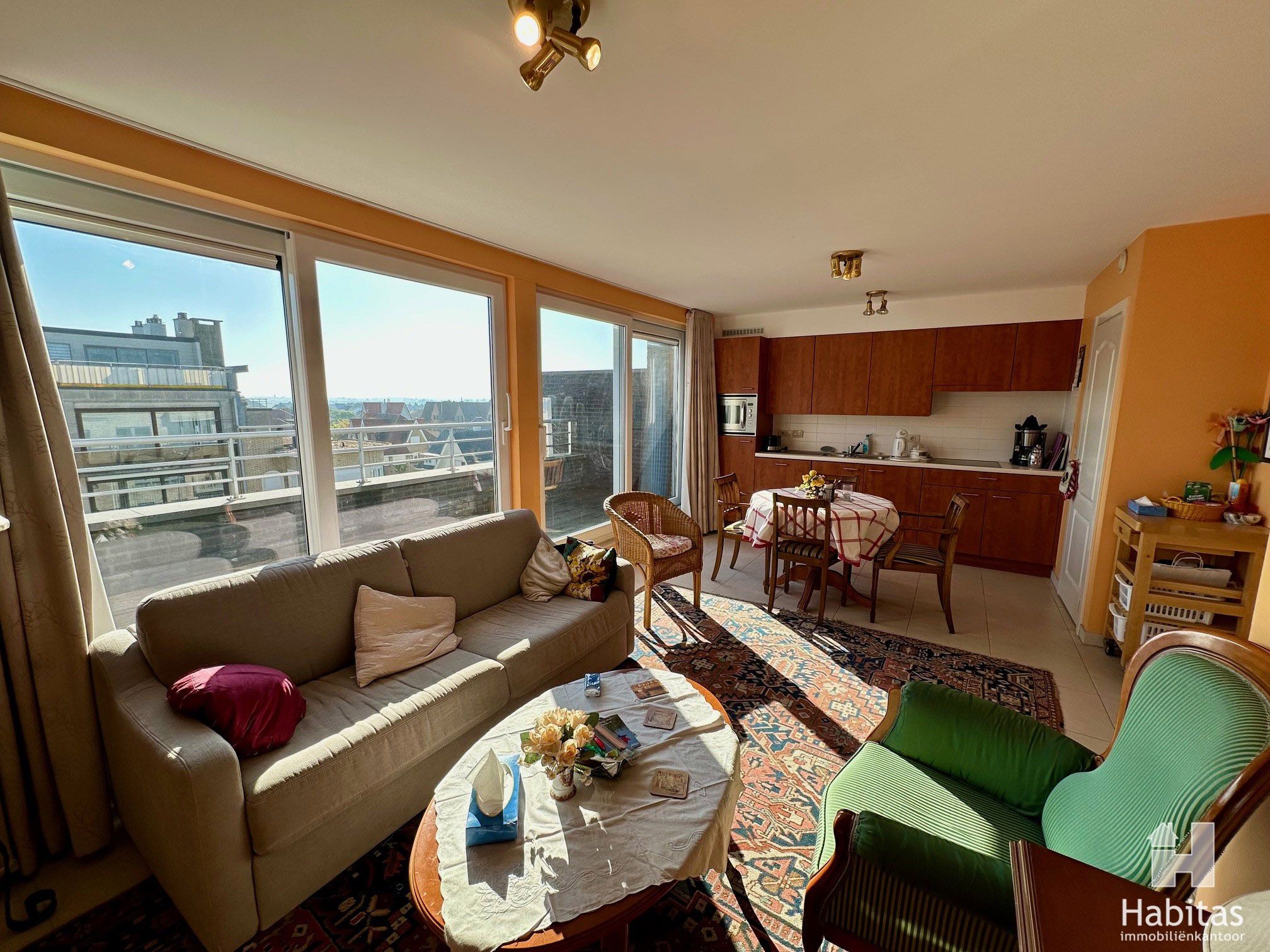 Gemeubeld penthouse met een absolute topligging foto 5