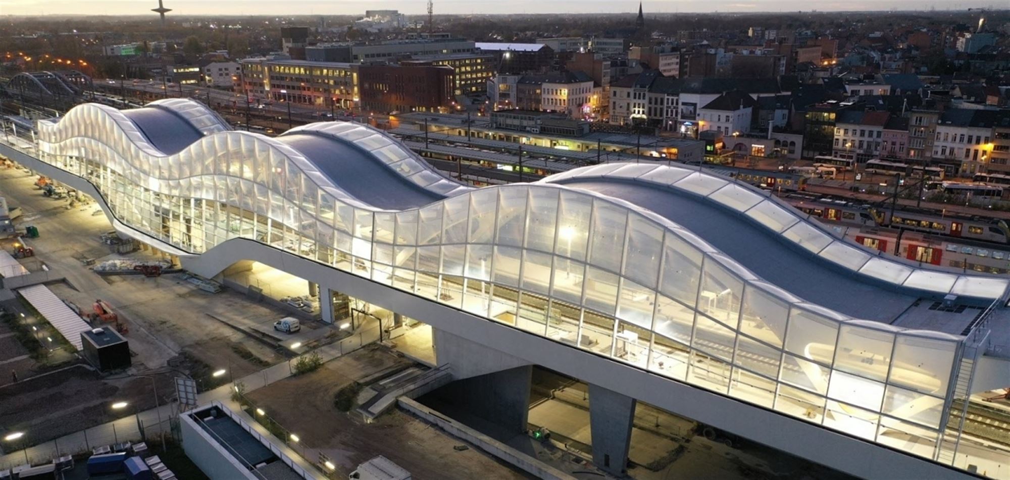 Gunstig gelegen garagebox in buurt centraal station Mechelen foto 3