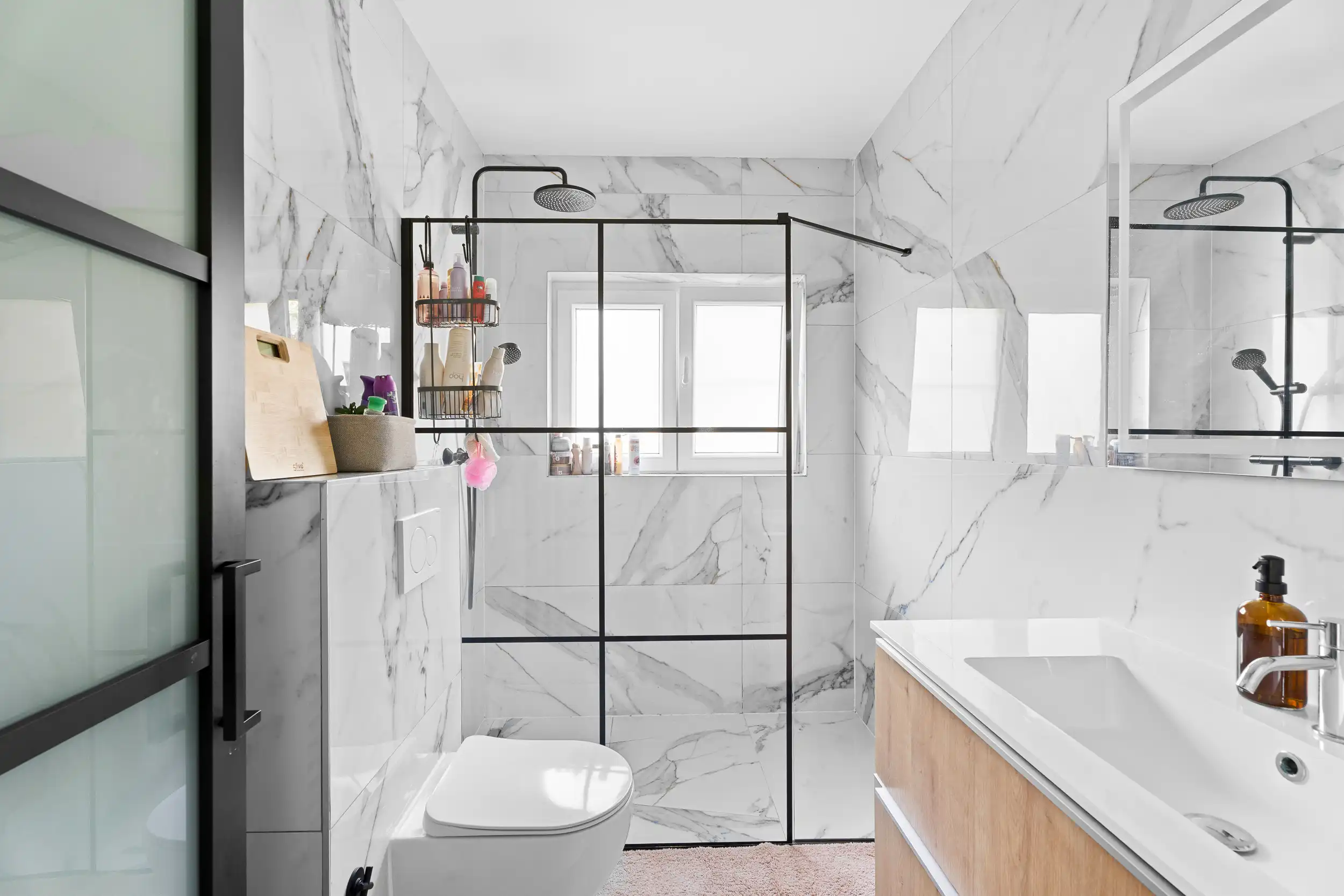 Villa in Leerne: 5 slaapkamers, 2 badkamers en pure klasse foto 6