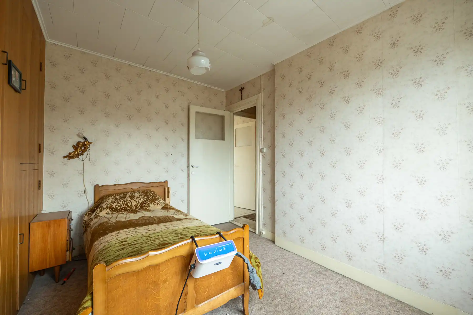 Totaal te renoveren EGW met 2 slpk, diepe tuin en fietsgang foto 18