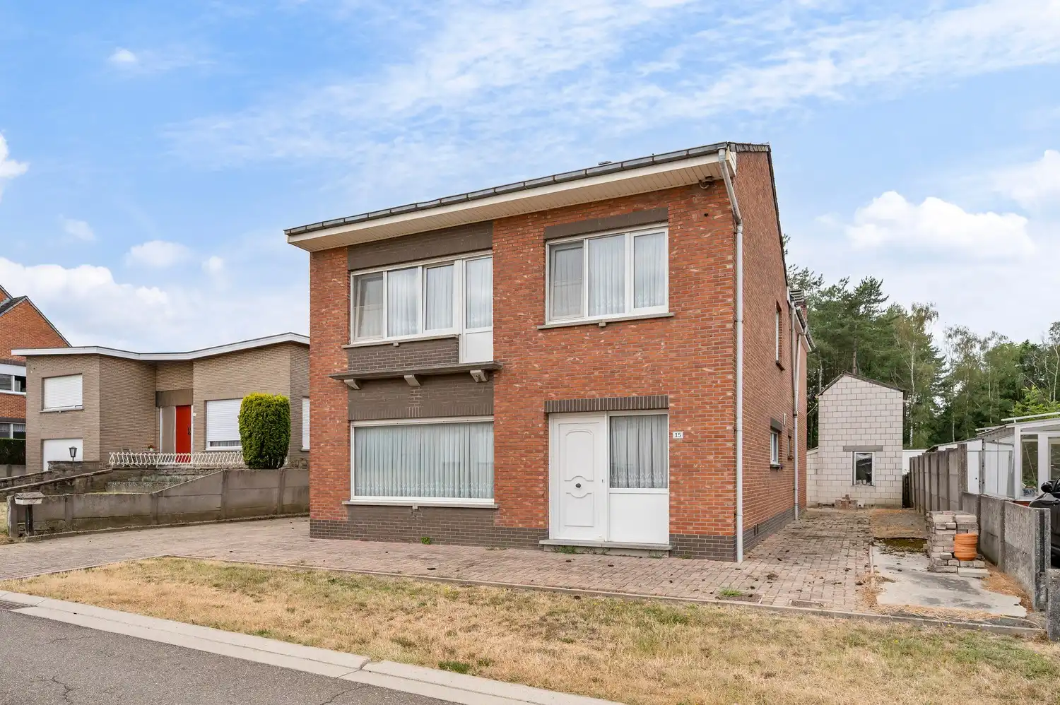 Vrijstaande woning met mooie tuin in Hulshout foto 3