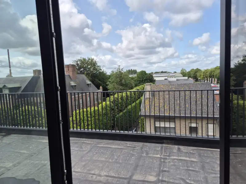 KORTEMARK: Appartement 2.01 met 2 slaapkamers en 3 zitterrassen gelegen op de tweede verdieping van Nieuwbouwresidentie Mila en Nora foto 43