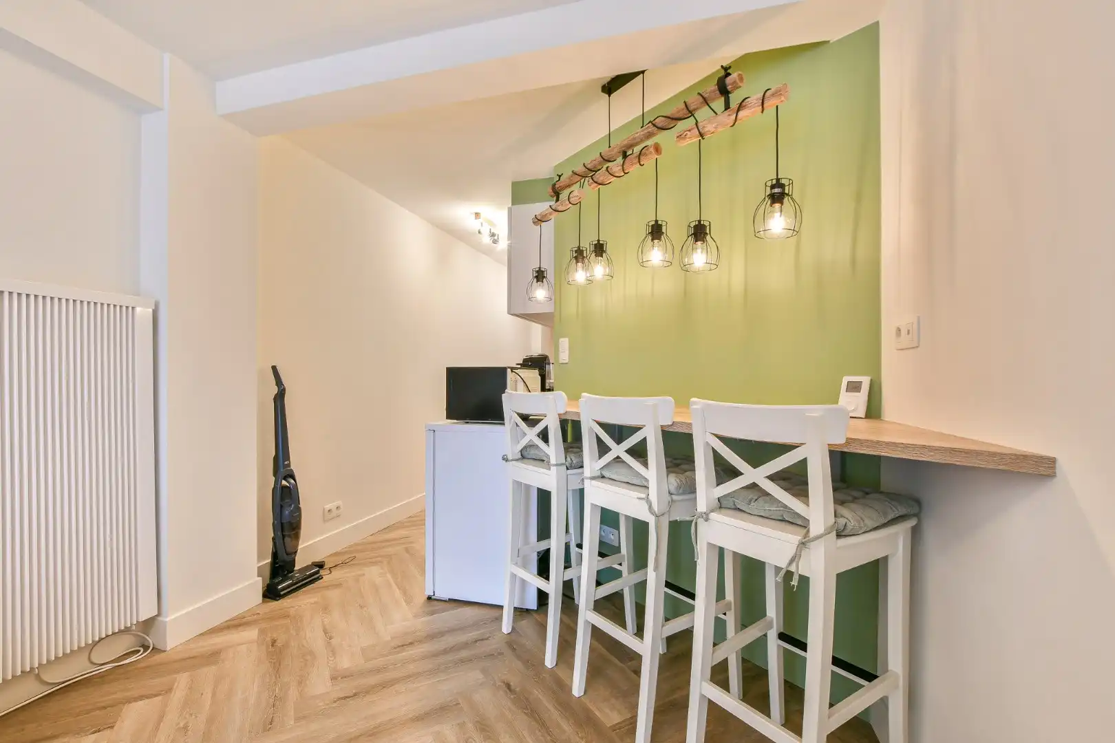 Volledig vernieuwd appartement te koop - achterkant zeedijk Wenduine! foto 3