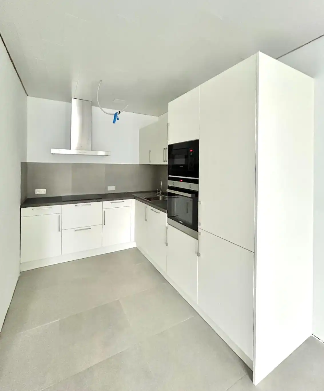 VERNIEUWD GELIJKVLOERS APPARTEMENT |1 SLPK | KOER | foto 8