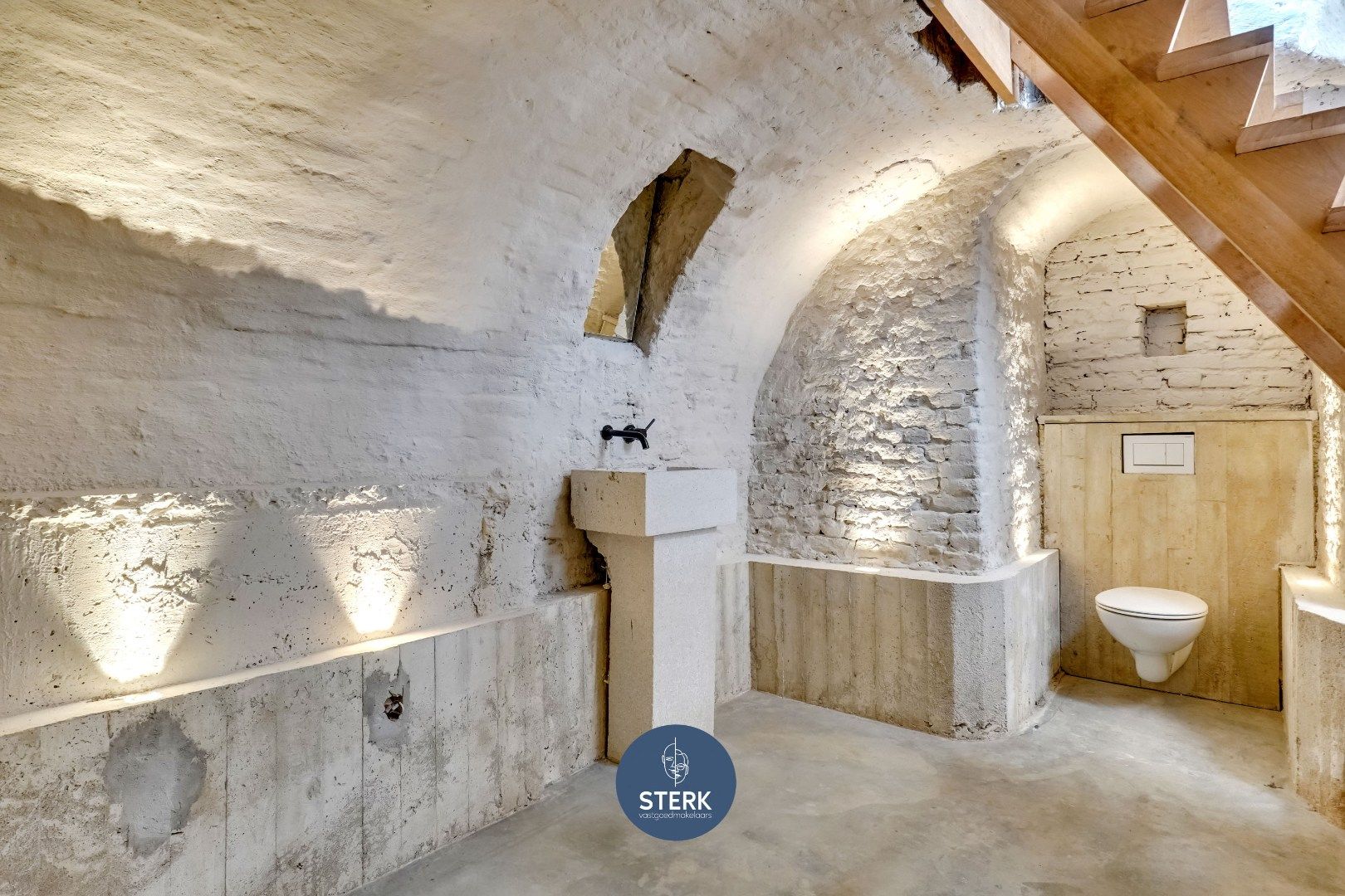 AUTHENTIEKE WONING MET 2 SLPKS IN HET HISTORISCH CENTRUM VAN OUD-REKEM ! foto 22