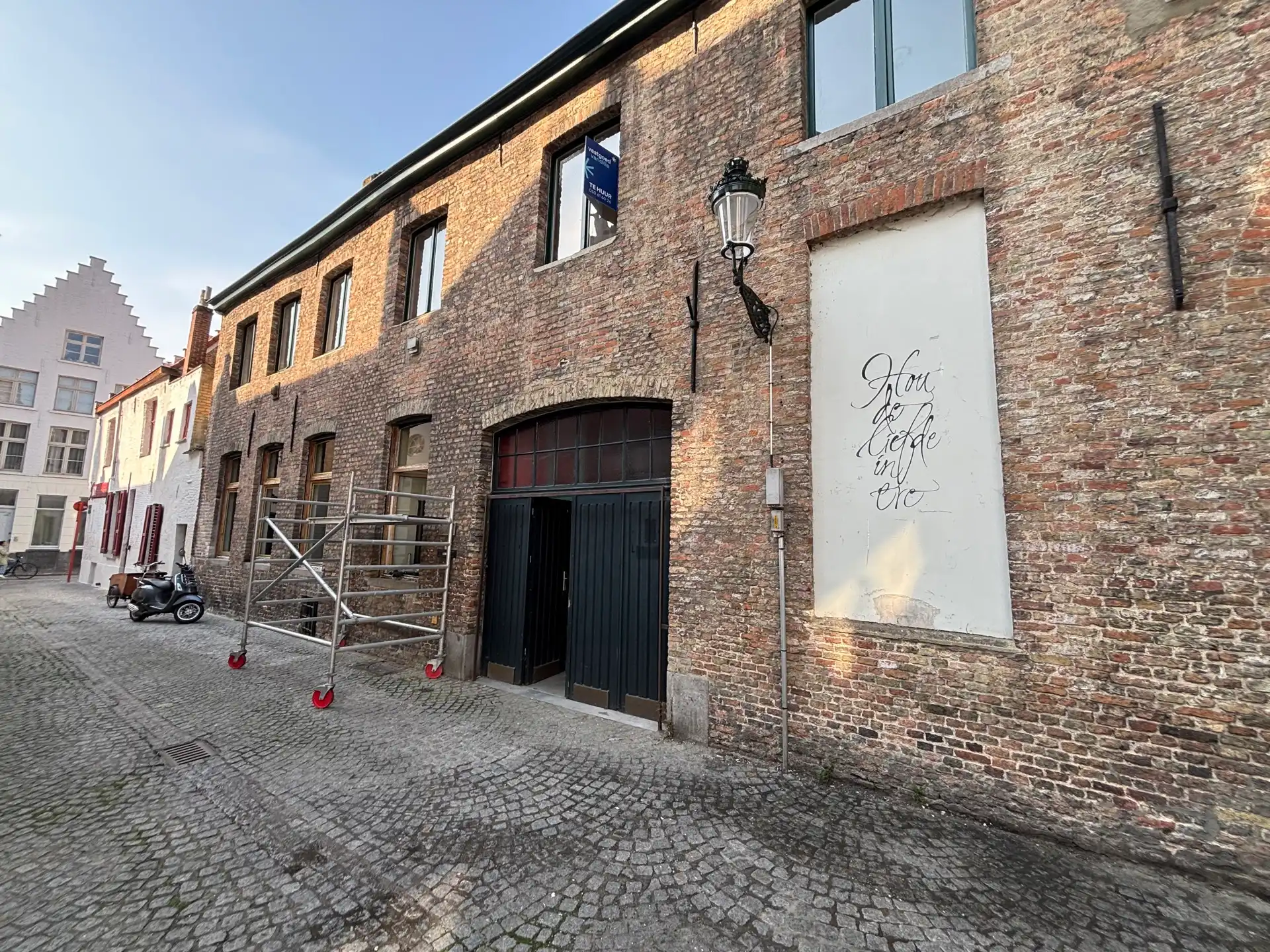 Multifunctioneel pand/opslag in centrum Brugge foto 2