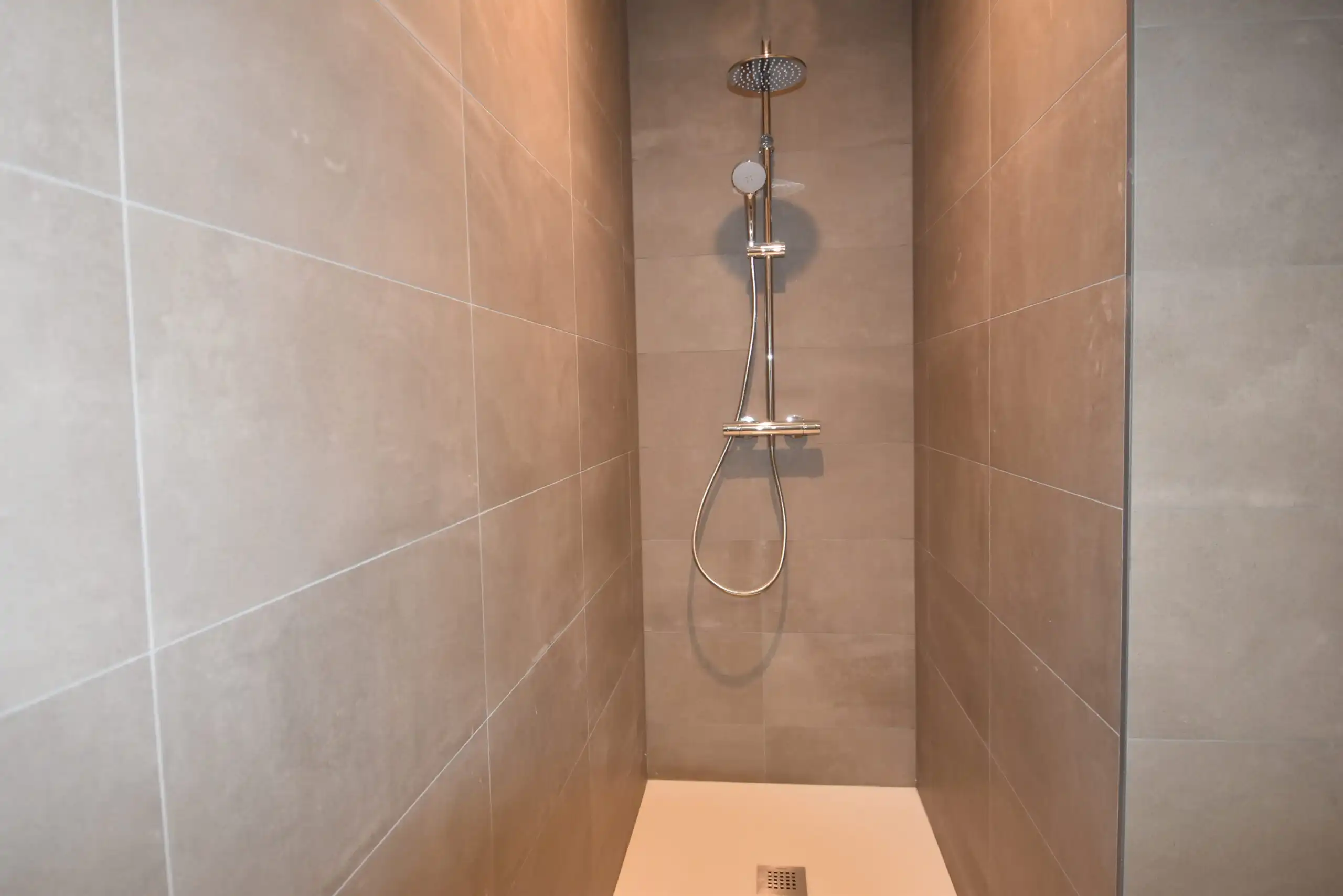 Stijlvol en energiezuinig nieuwbouwappartement in hartje Haasdonk foto 18