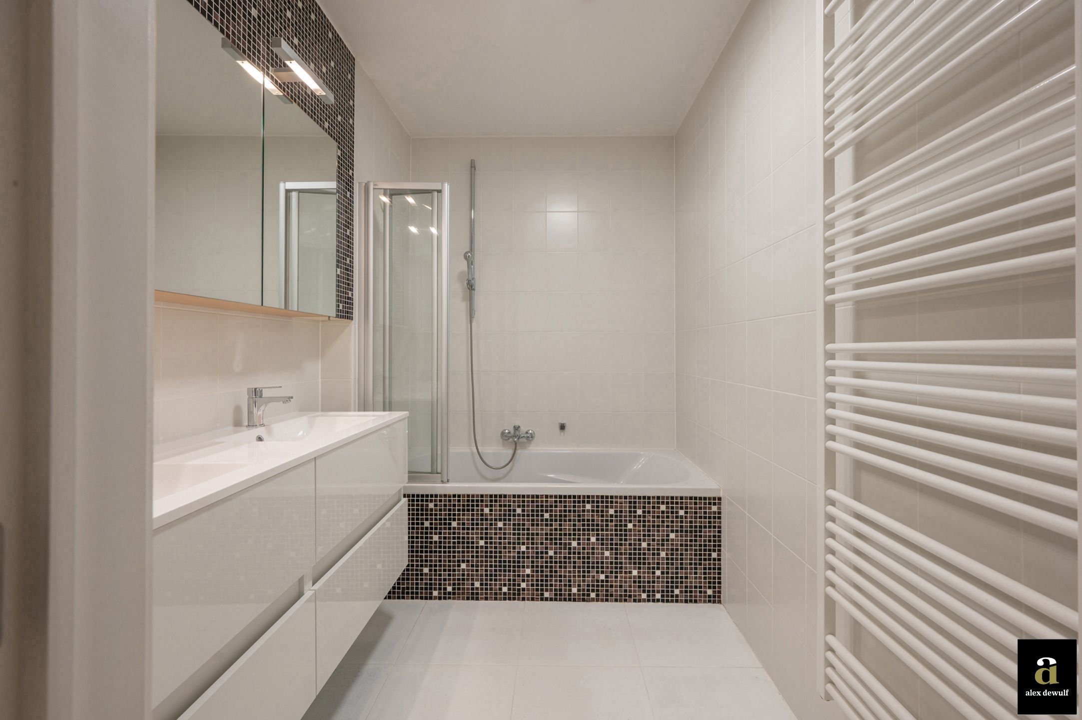 Ruim 2-slaapkamerappartement met westgericht terras foto 13