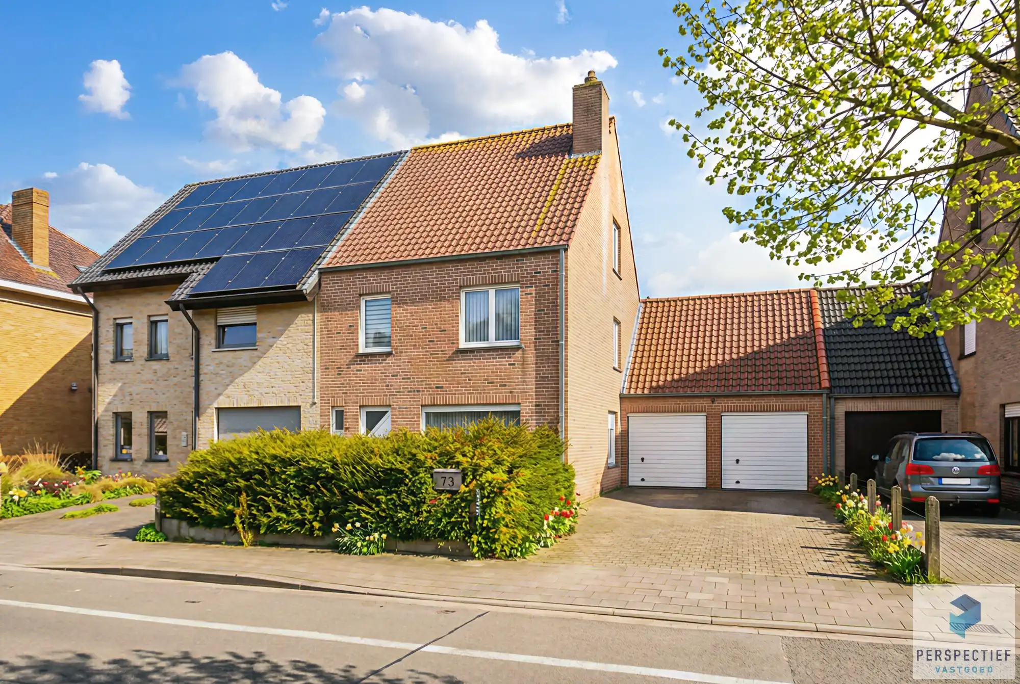 Instapklare halfopen bebouwing met 4 slpks, dubbele garage & tuin foto 11