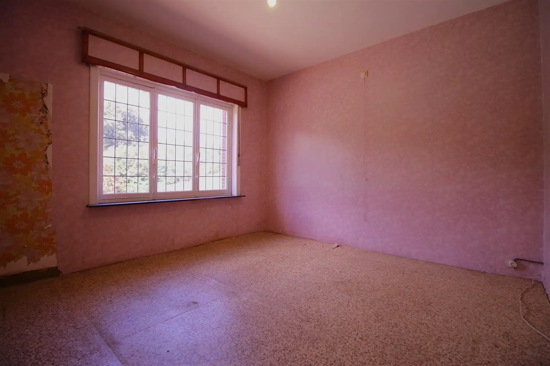 Te renoveren woning in doodlopende straat foto 18