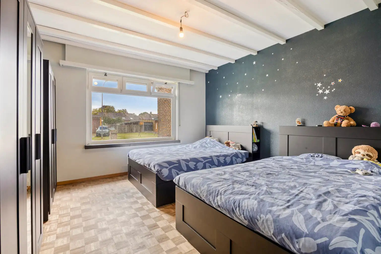 Ruime laagbouwwoning op 1806m² met omheinde tuin foto 12