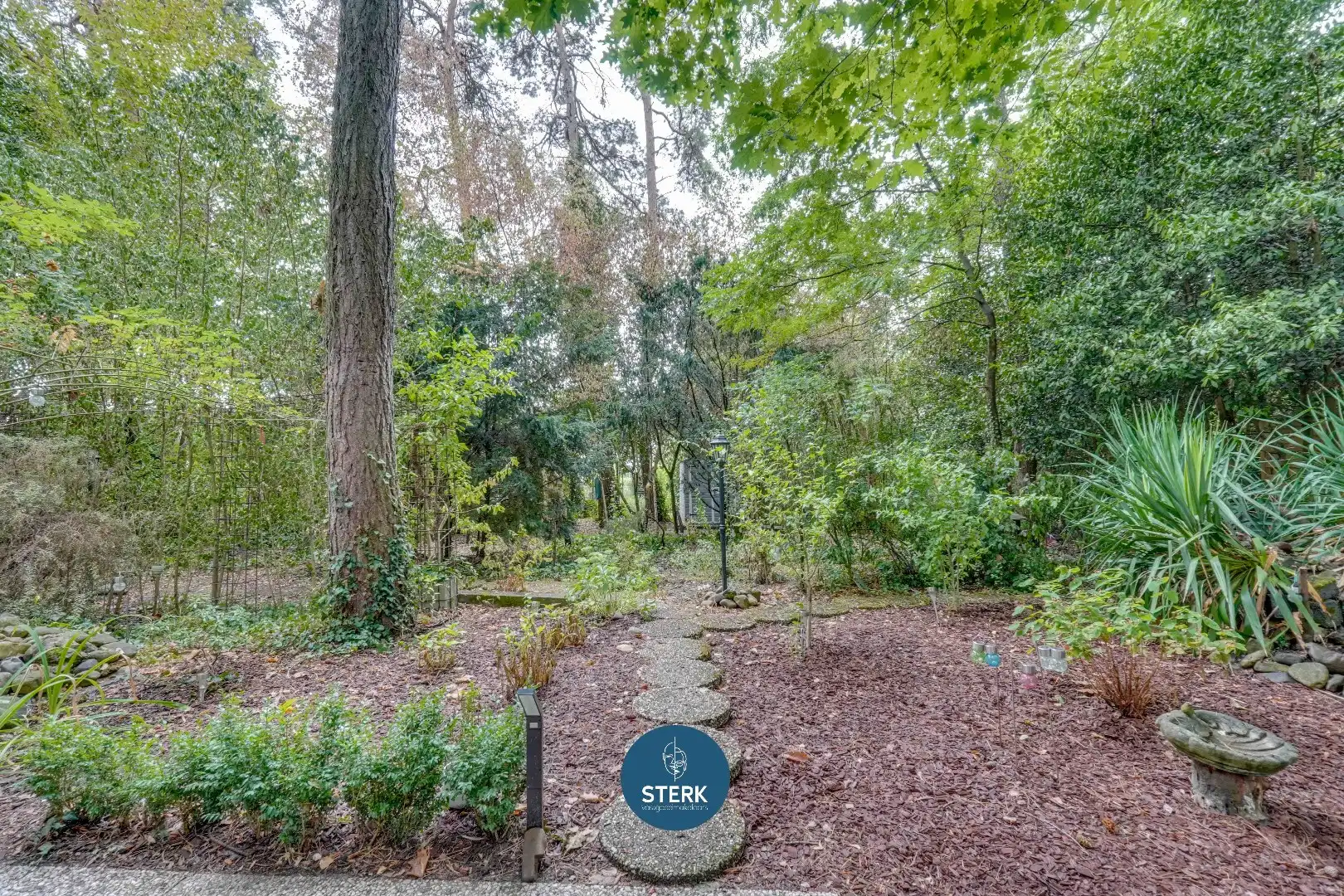 SFEERVOLLE VAKANTIEWONING INCL. INBOEDEL EN RUIME TUIN OP SONNEVIJVER !  foto 16