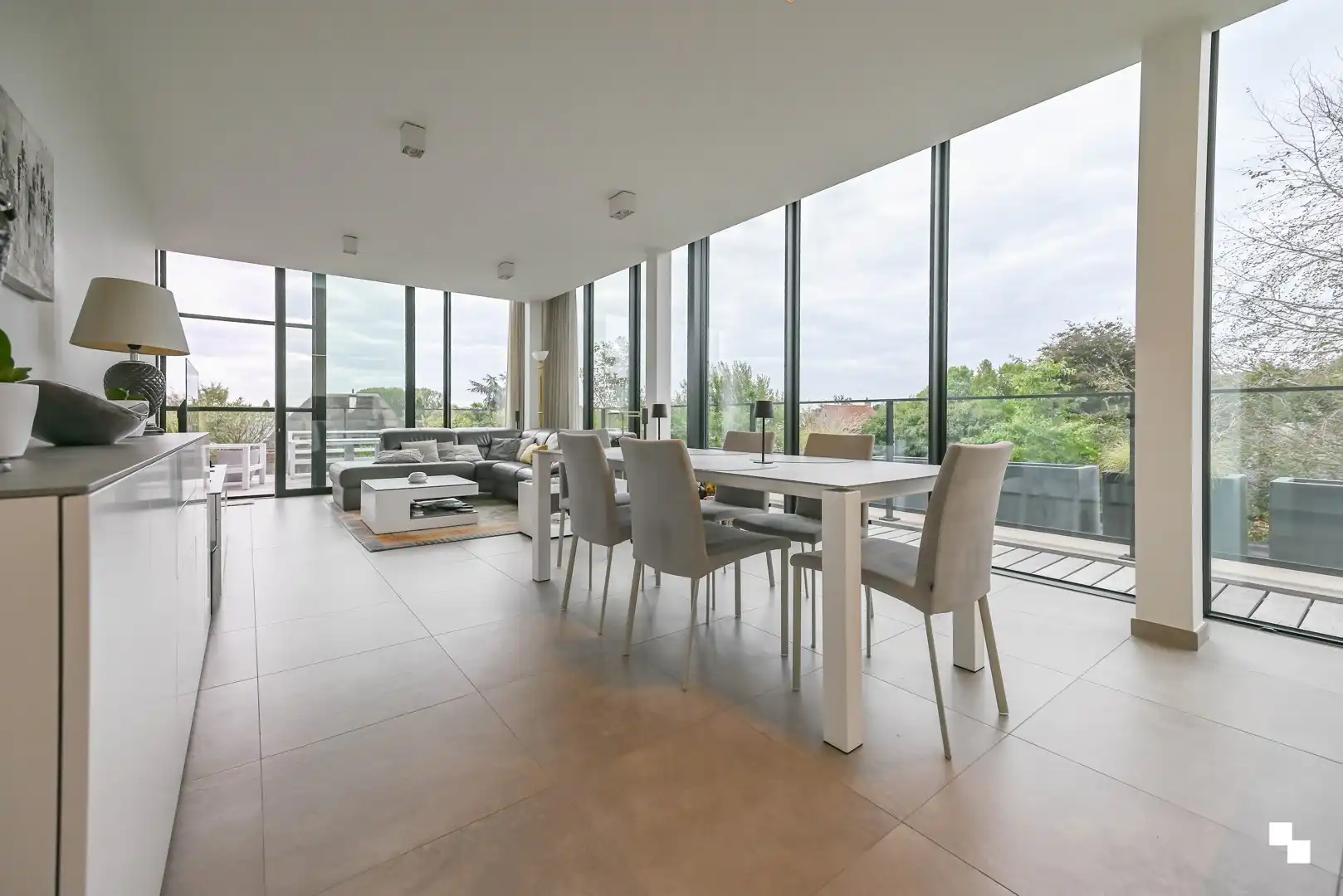 Uniek & bijna energieneutraal penthouse met riant terras te Bosmolens foto {{pictureIndex}}
