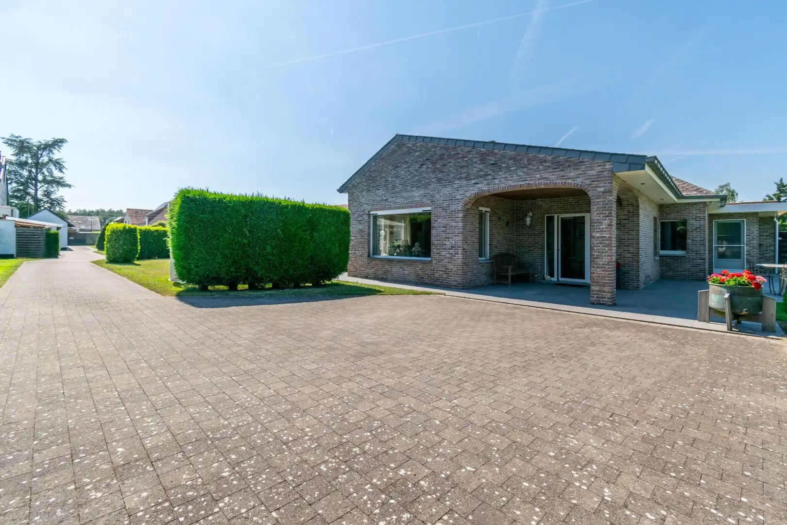GELIJKVLOERSVILLA (EPC: C) MET 4 SLAAPKAMERS OP 20 ARE ! foto 9