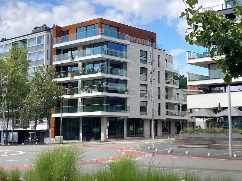 Mooie multifunctionele handelsruimte op een top ligging in Genk! foto 3