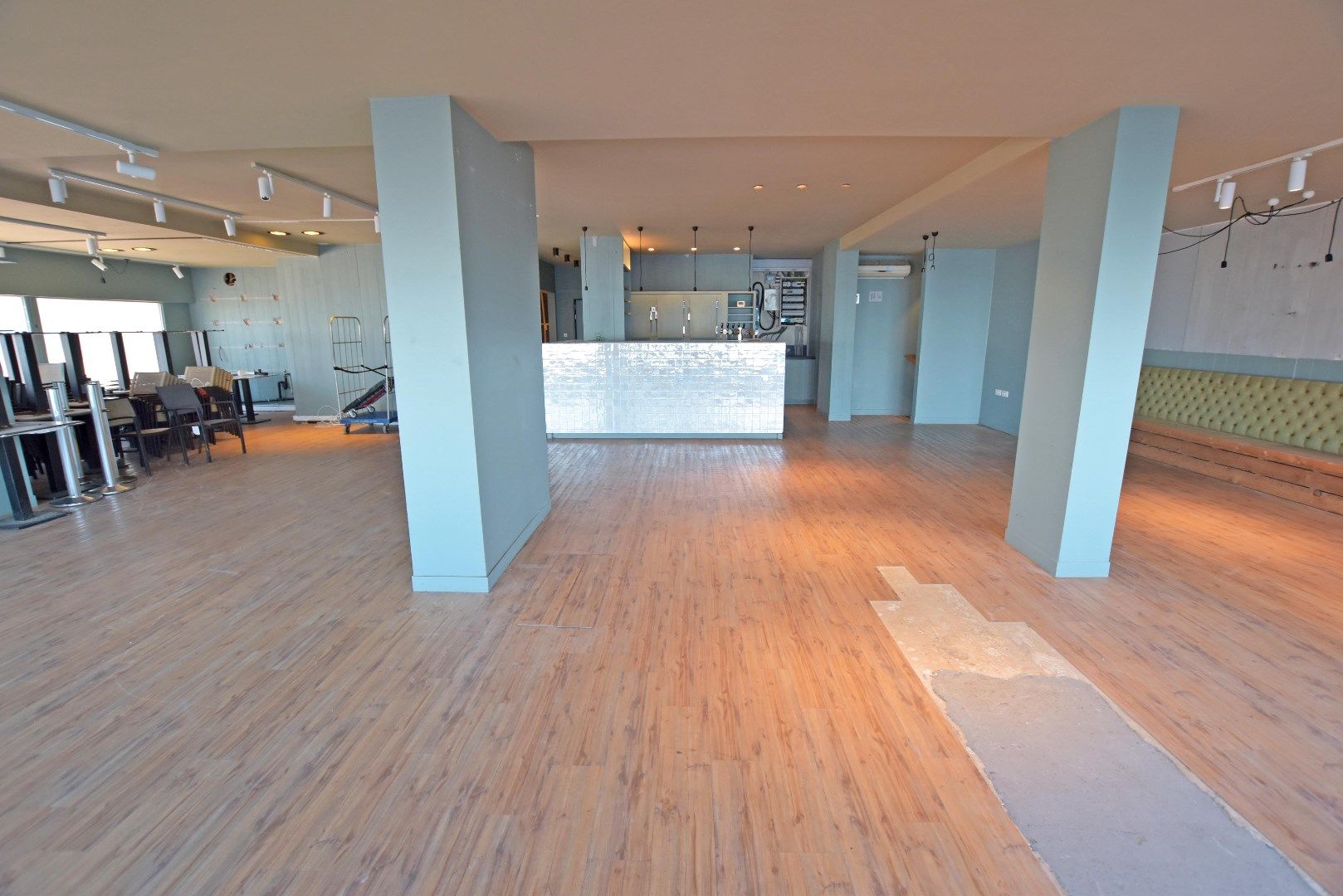 Horeca pand gelegen op een top locatie, op de hoek van de Zeedijk en het Lichttorenplein foto 3