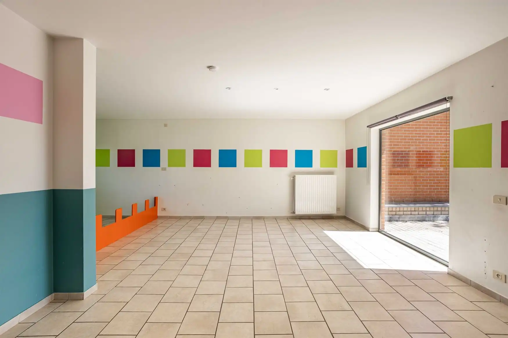 Ruime woning met zuidgerichte tuin en open zicht. foto 4