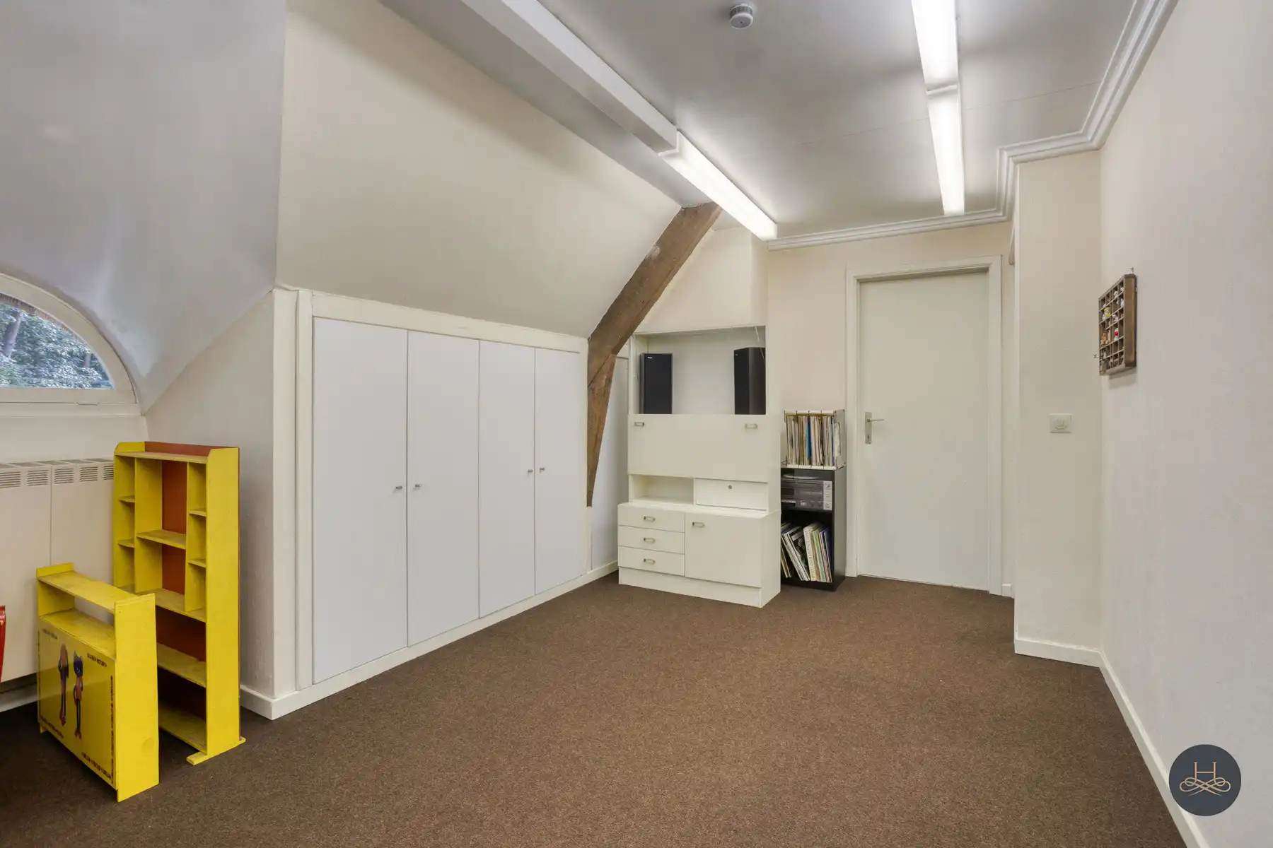 Karaktervolle villa op een zeer ruim en groen perceel foto 19