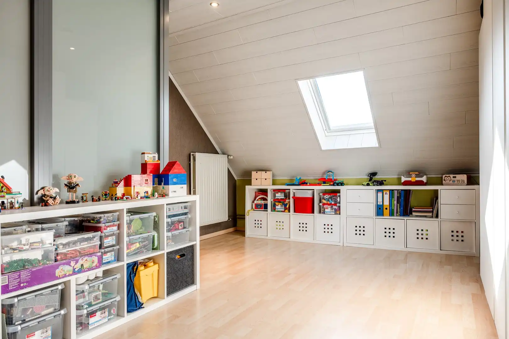 Instapklare woning met vier slaapkamers en tuin in het hart van de stad foto 22