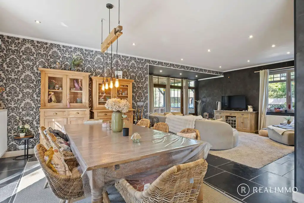 Exclusieve villa met ruime woonoppervlakte en rustige ligging! foto 10