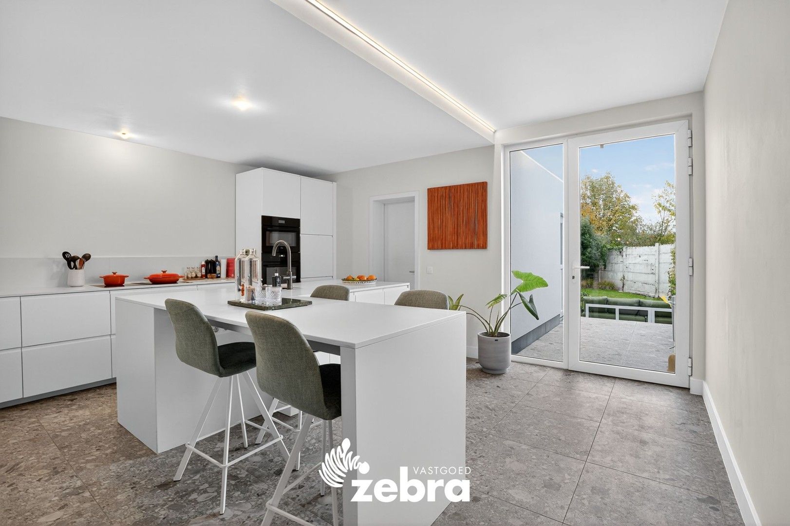 Prachtig gerenoveerde woning in centrum Tielt met garage! foto 7