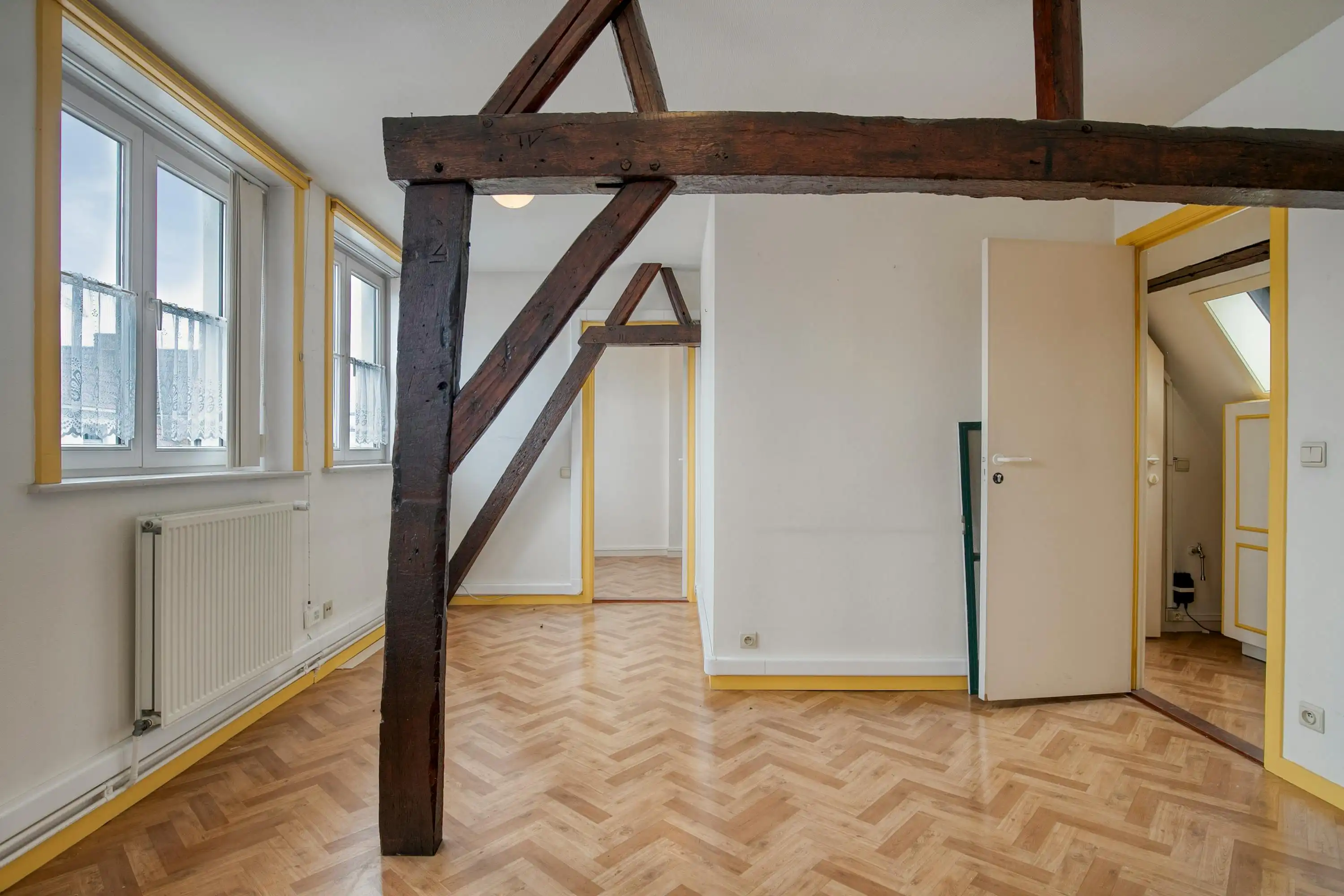 Karaktervol herenhuis met royale tuin in hartje Brugge  foto 10