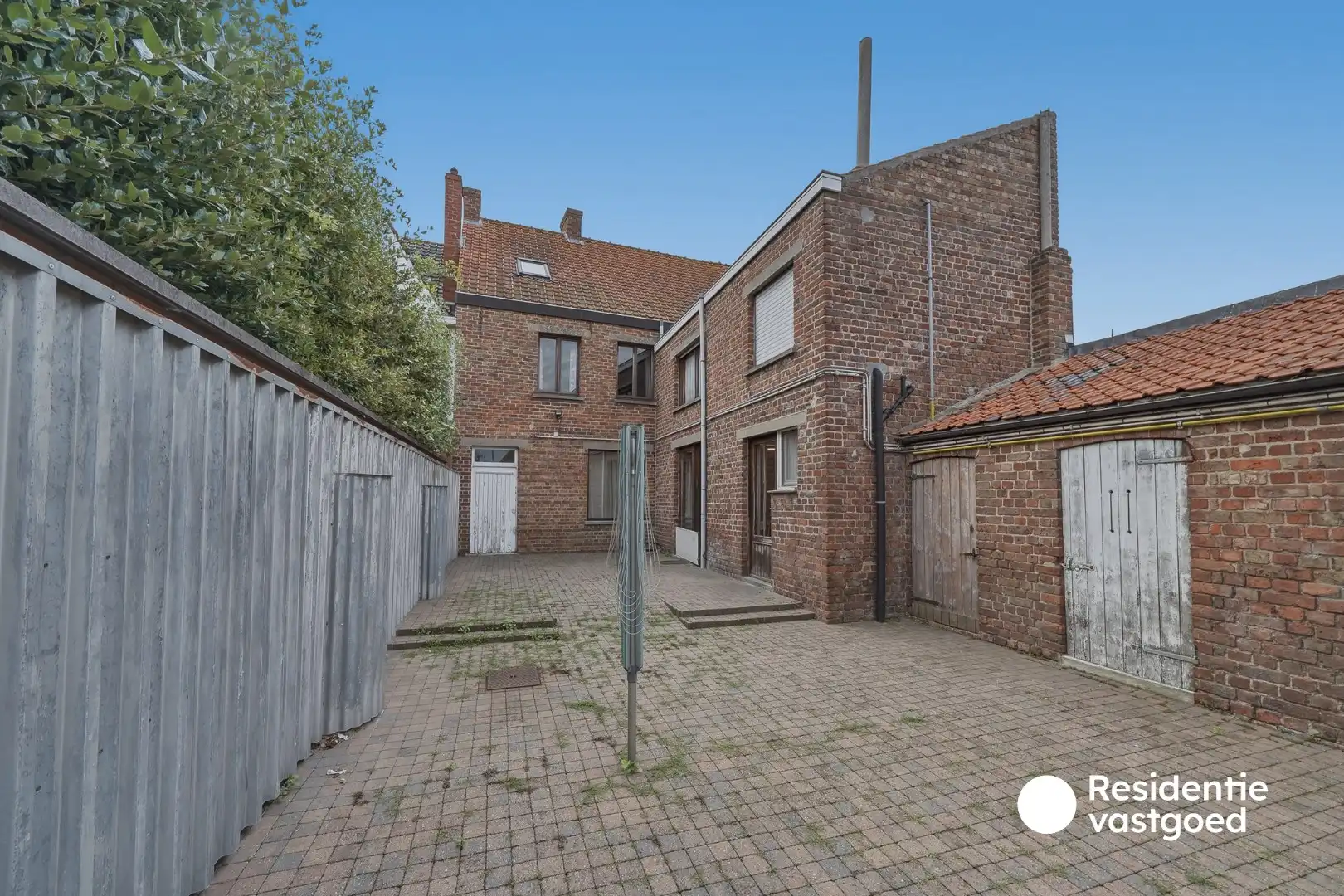 Ruime gezinswoning aan "Den Engel" in Ichtegem foto 20