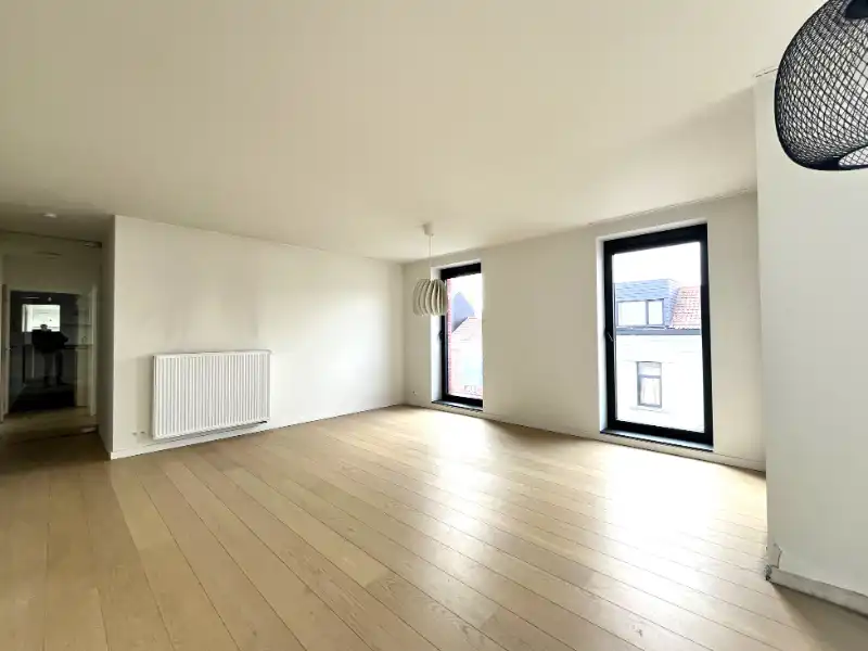 Luxueus app met 2 slpkms en staanplaats voor wagen foto 4