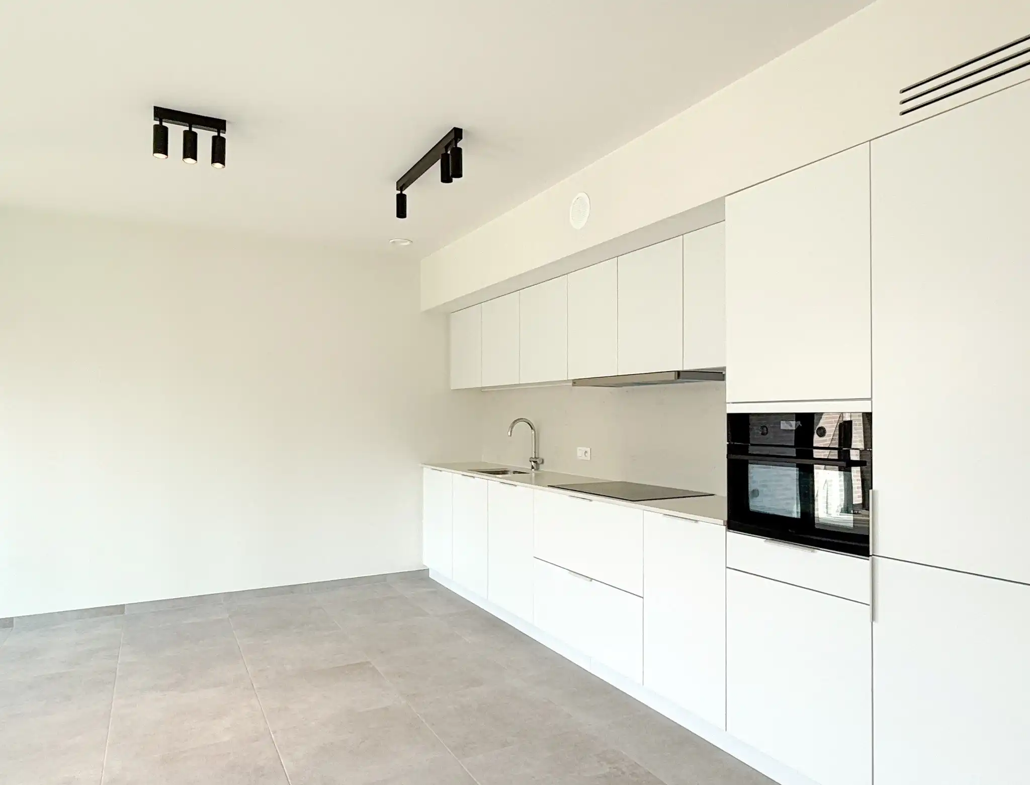 Nieuwbouwappartement op de eerste verdieping met terras en twee slaapkamers foto 5
