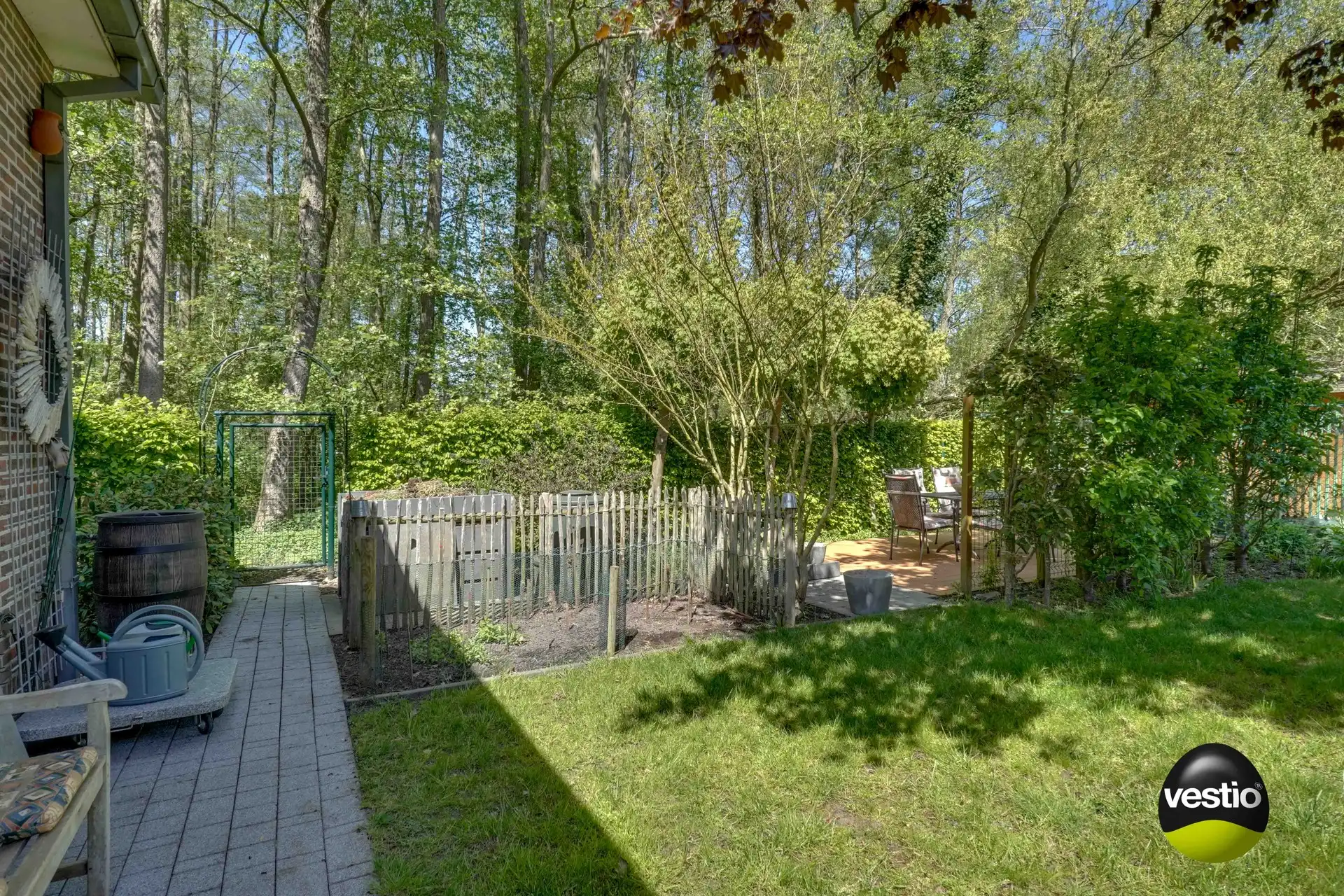 RUIM, ENERGIEZUINIG LANDHUIS GELEGEN TEGEN NATUURGEBIED foto 37