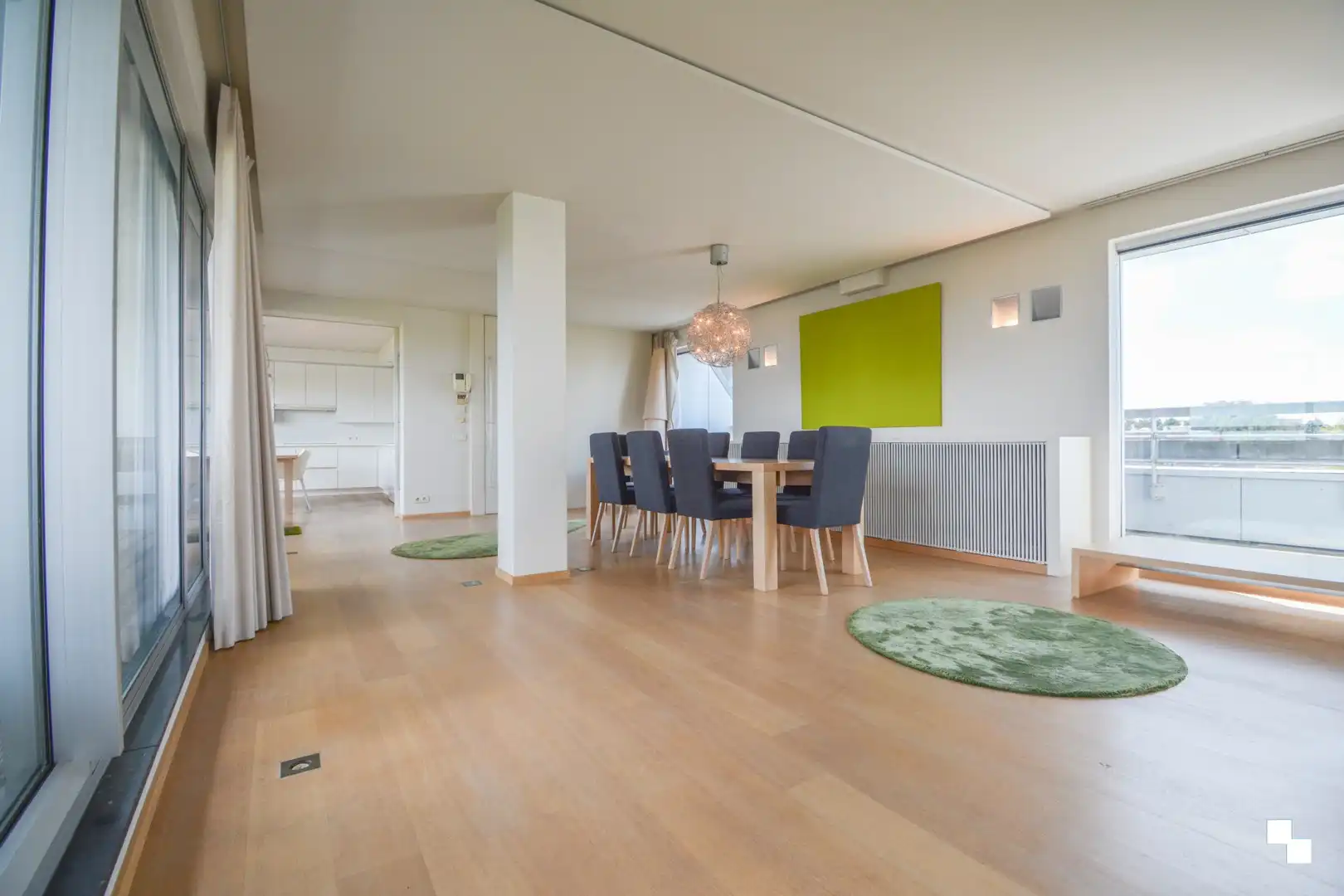 UItzonderlijk ruim appartement aan het water te Roeselare! foto 10
