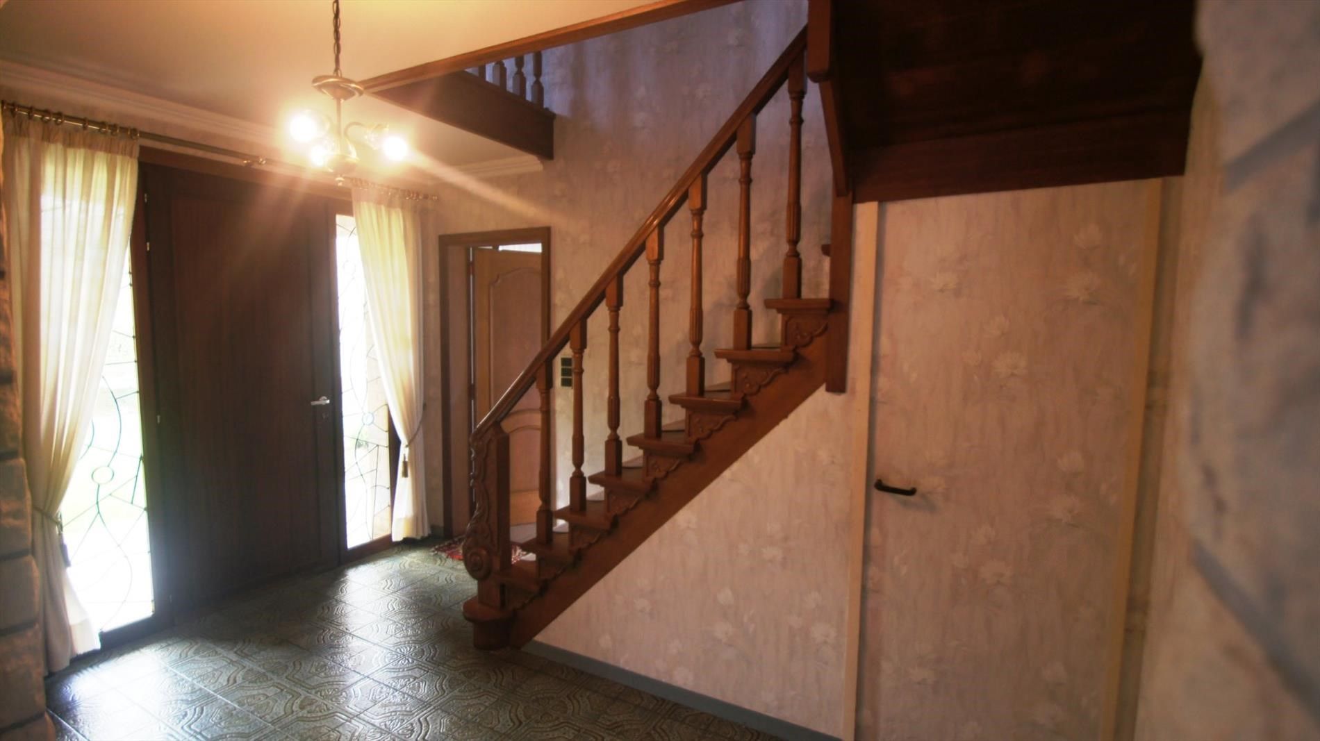 Ruime woning met 2 slpks en mooie tuin foto 13