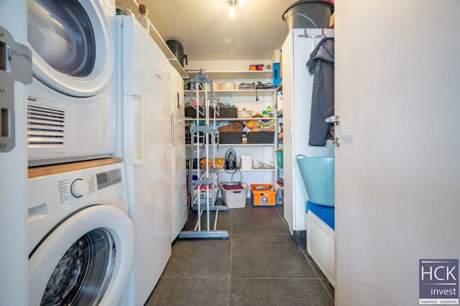 WAREGEM - Instapklare woning met 4 SLPK, mét uitweg én garage! foto 8