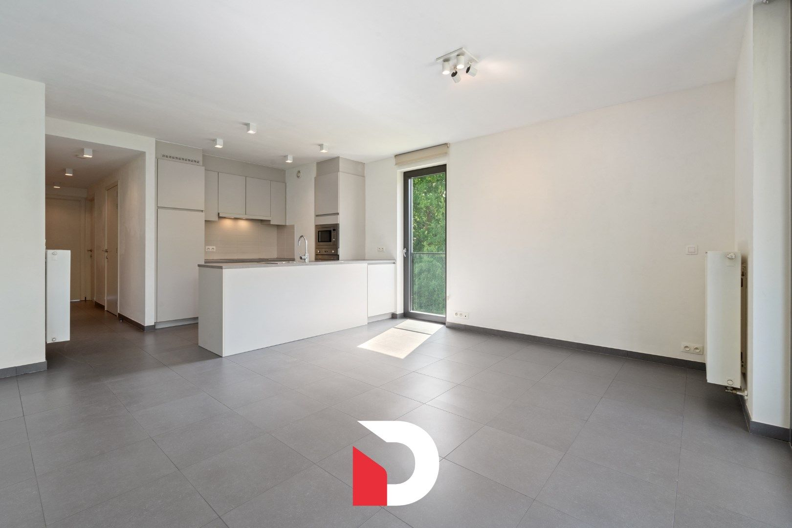 Schitterend appartement met 2slk'ers en ruim terras te Brugge. foto 4