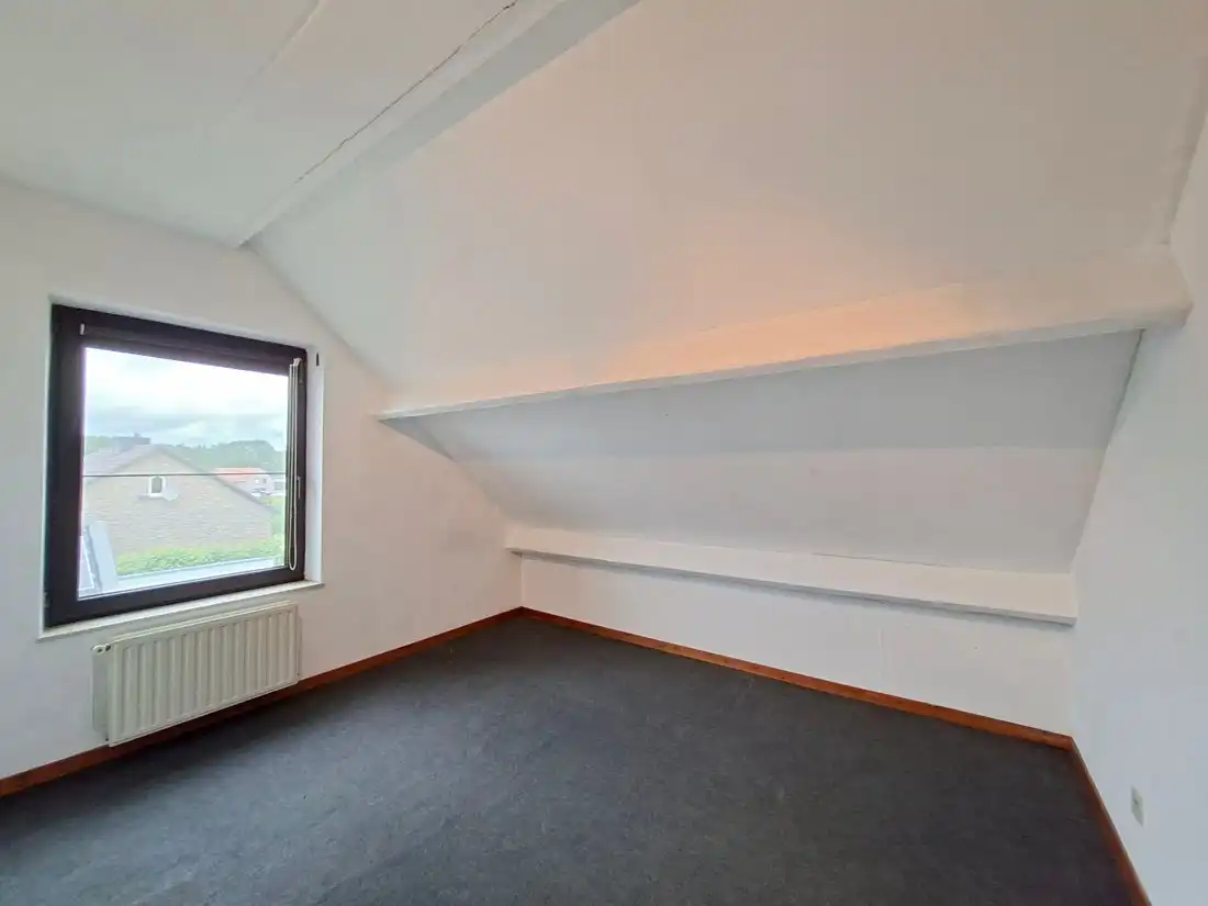 Ruim 3 slaapkamer duplex appartement te Lanaken foto 10