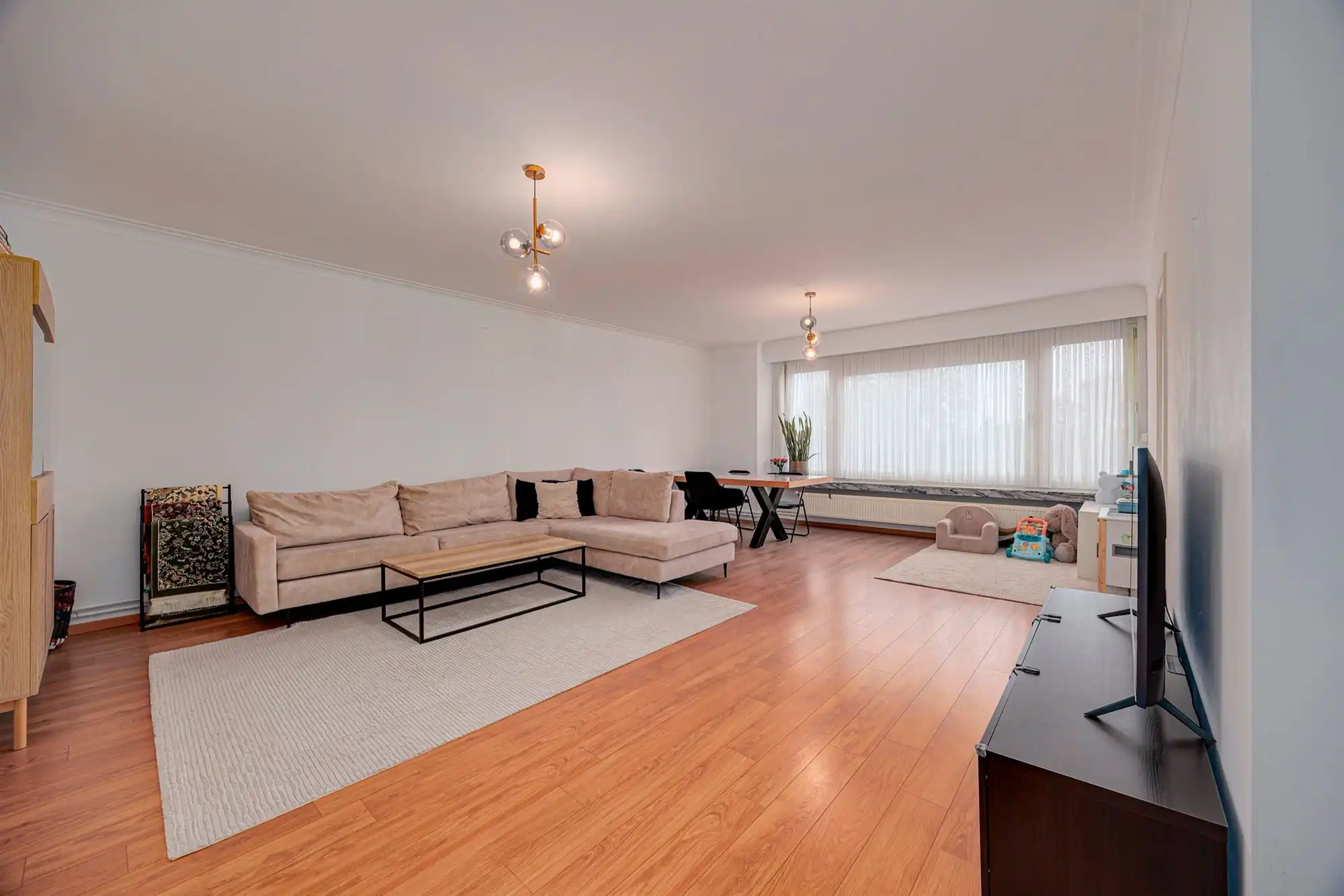 Prachtig appartement met 2 slaapkamers, terras en garagebox! foto 3