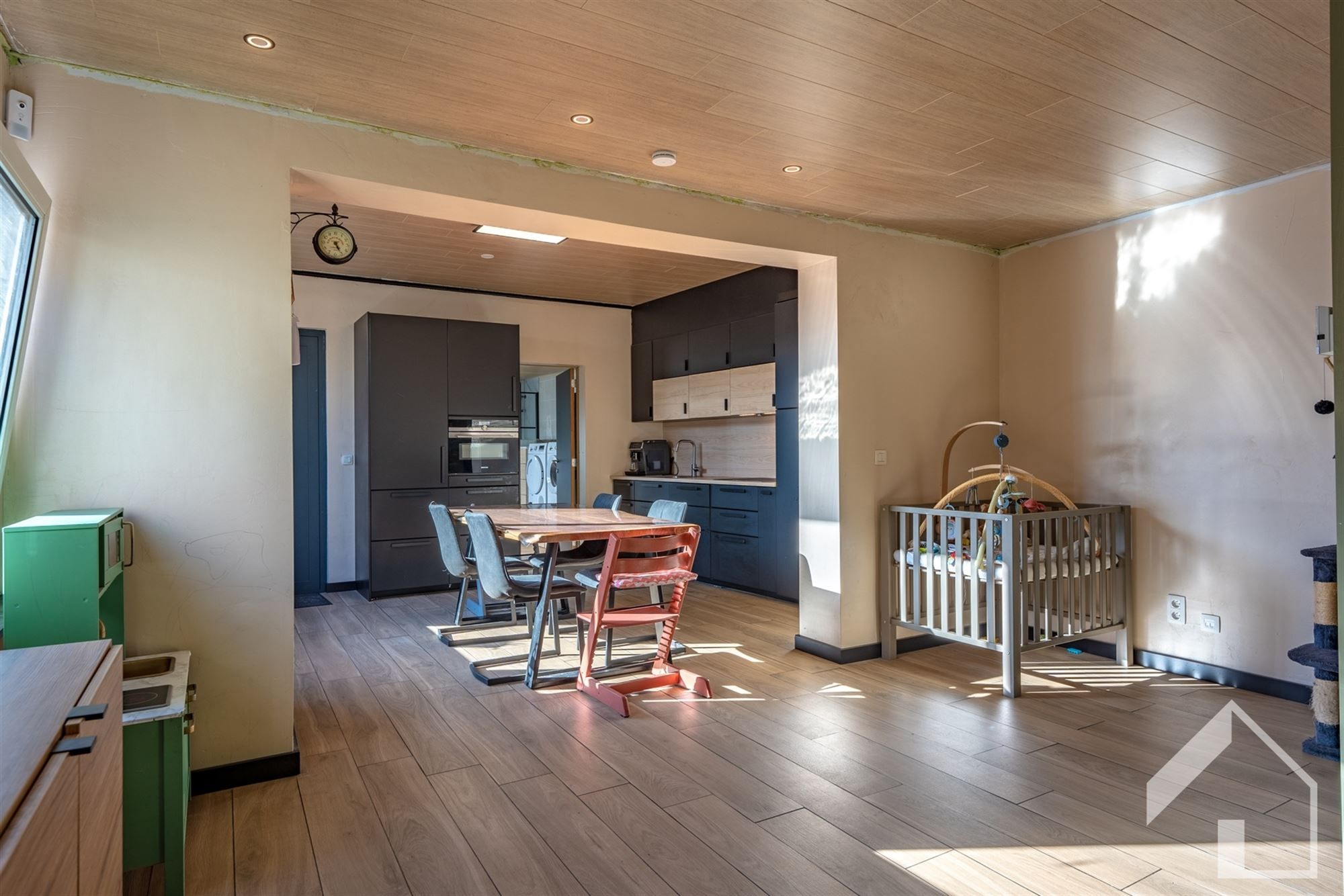 Instapklare gezinswoning met 3 à 4 slaapkamers en een ruime tuin  foto 6
