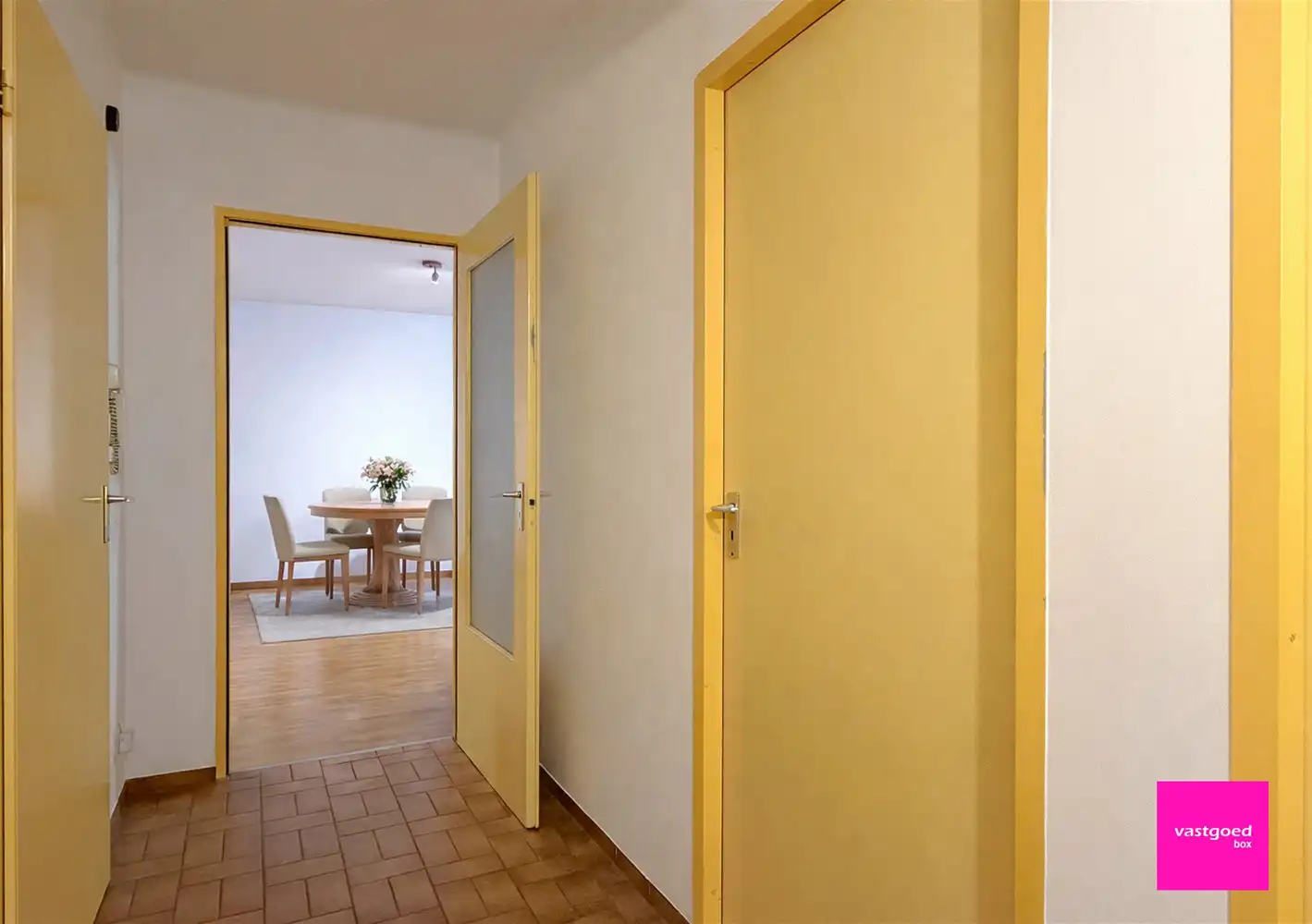 Welgelegen appartement met 3 slaapkamers,  te Oostende foto 4