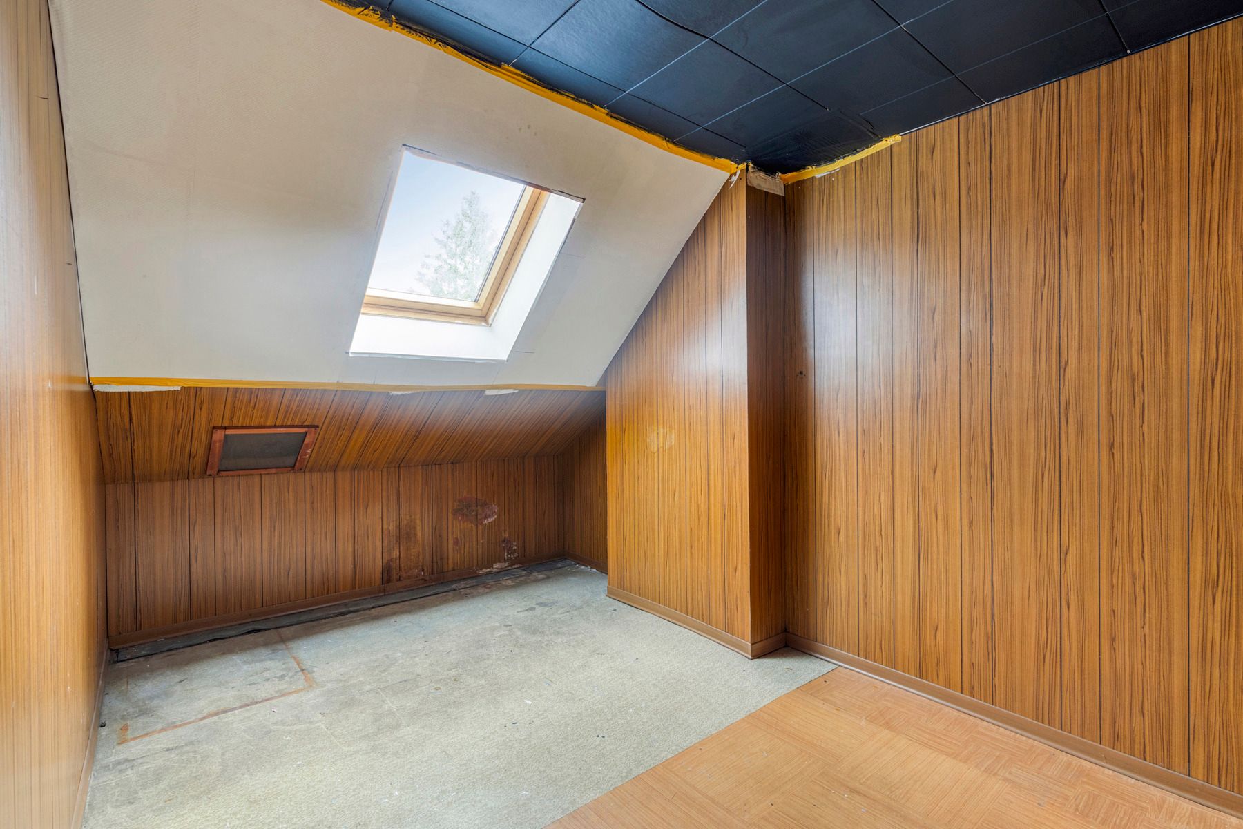 Centraal gelegen rijwoning met 4 slaapkamers foto 12