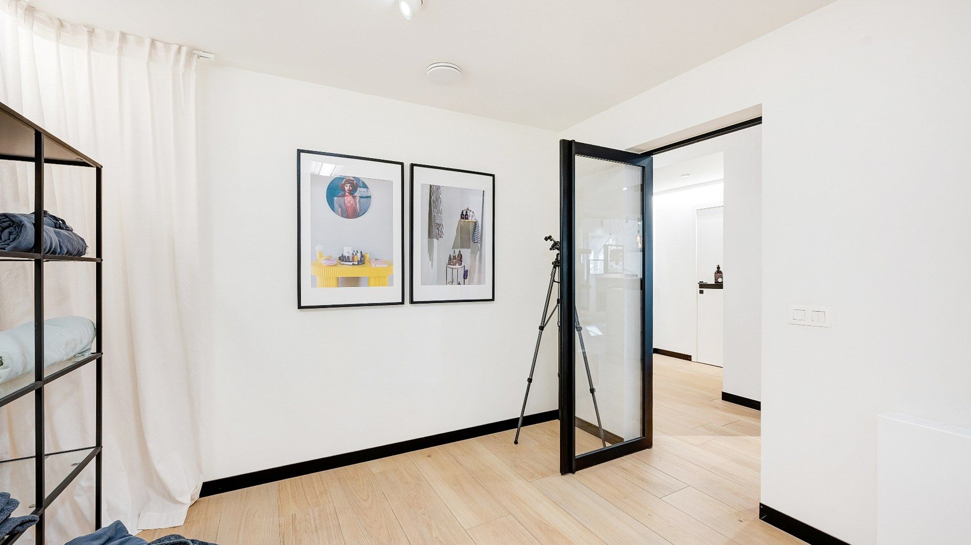 HOEKHandelsgelijkvloers op toplocatie in Heist-aan-Zee – ±185 m² foto 16