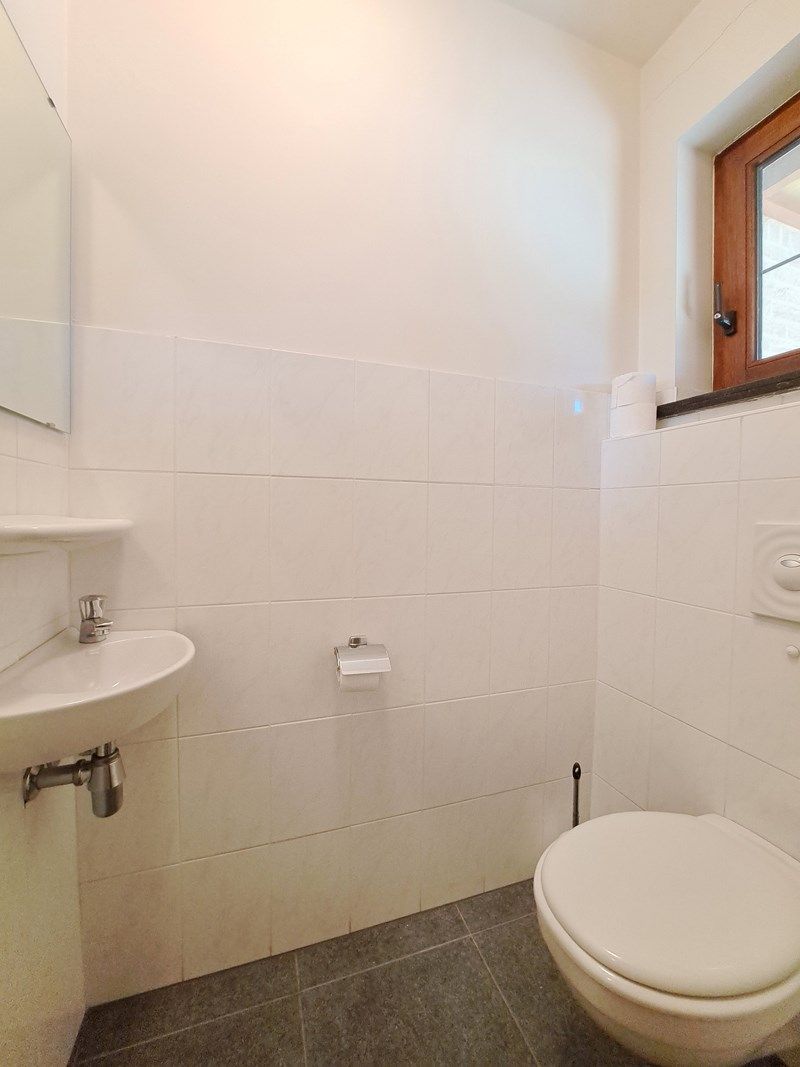Perfect onderhouden rijwoning te Lommel foto 10