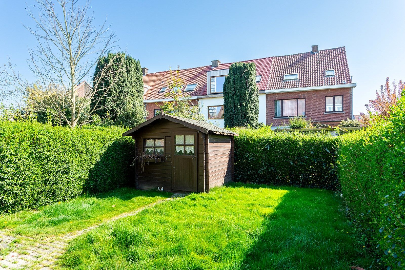 Ruime en rustig gelegen woning met tuin foto 8