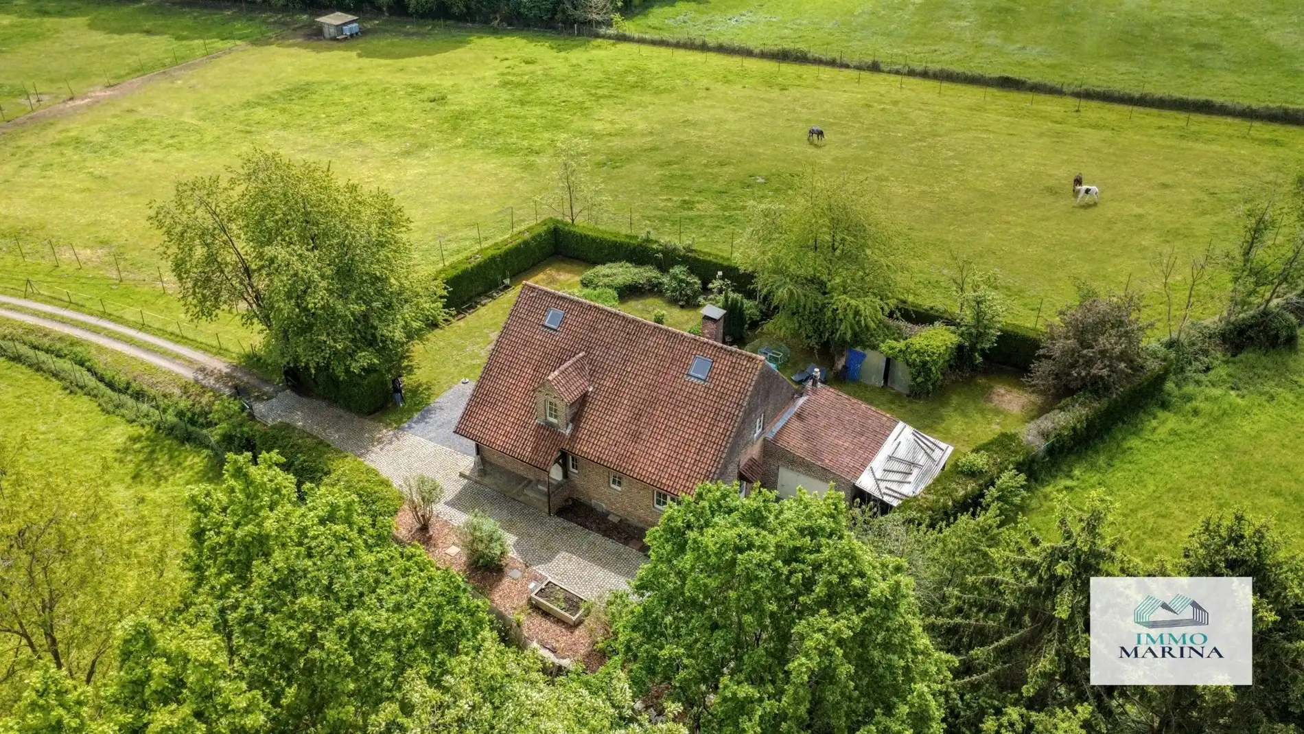 Uniek gelegen landhuis midden in de velden te Aarschot   foto 21