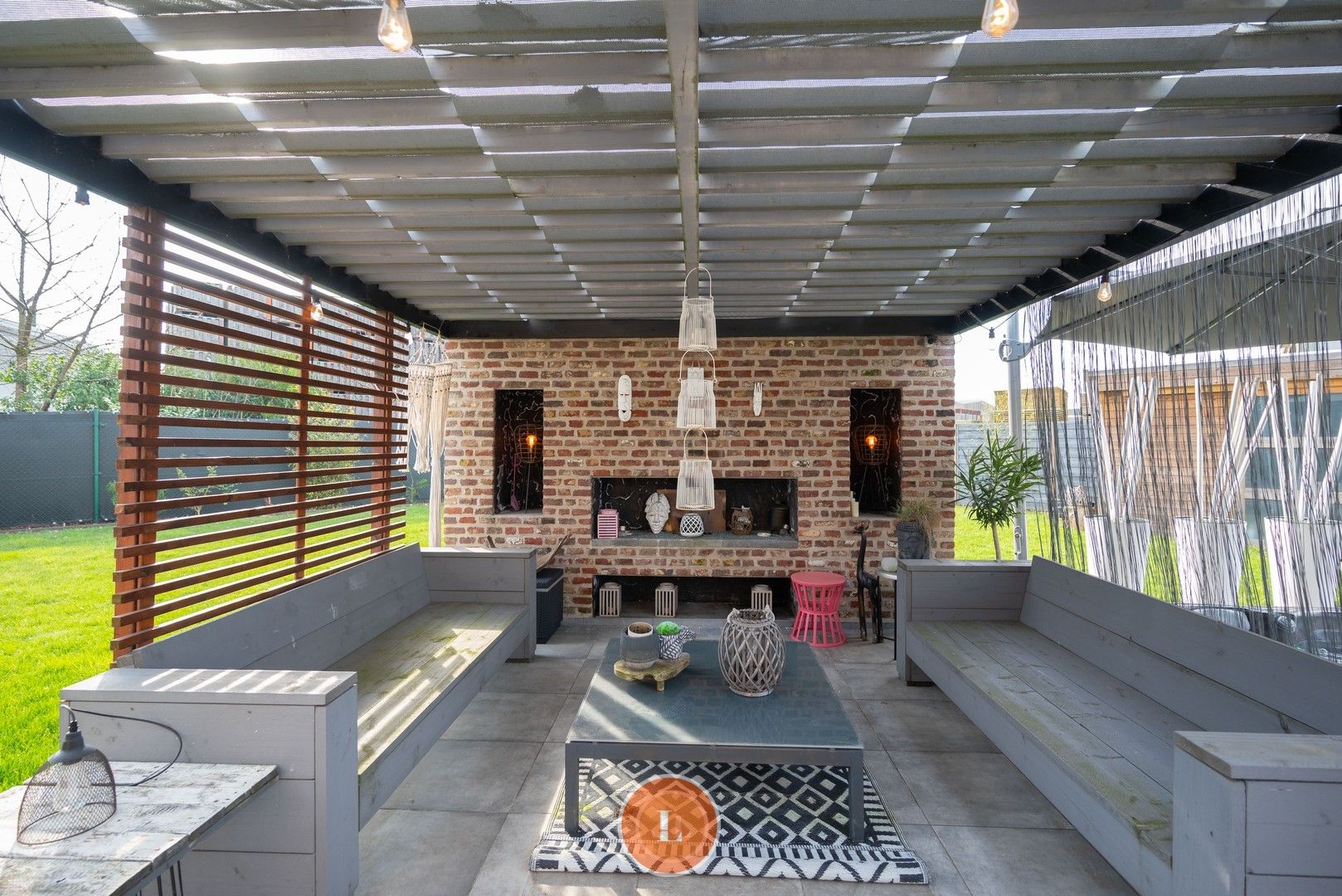 Instapklare villa met 4 slaapkamers op perceel van 1053m². foto 32