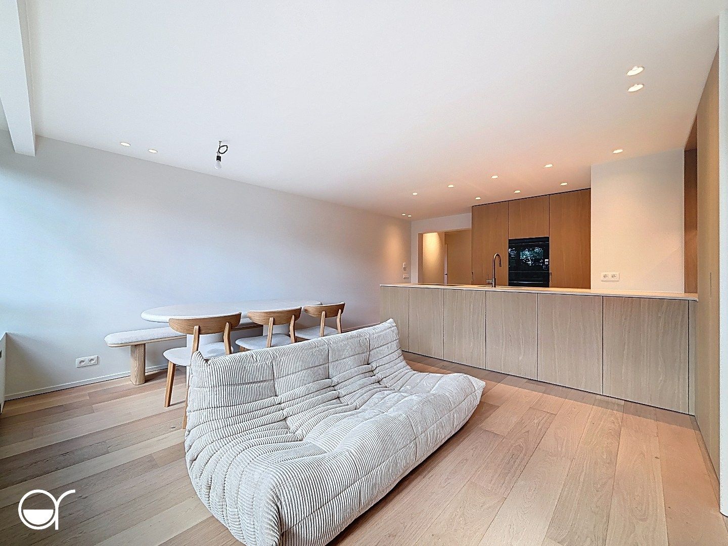Modern en instapklaar appartement met terras op wandelafstand van het centrum van Gent. foto 8