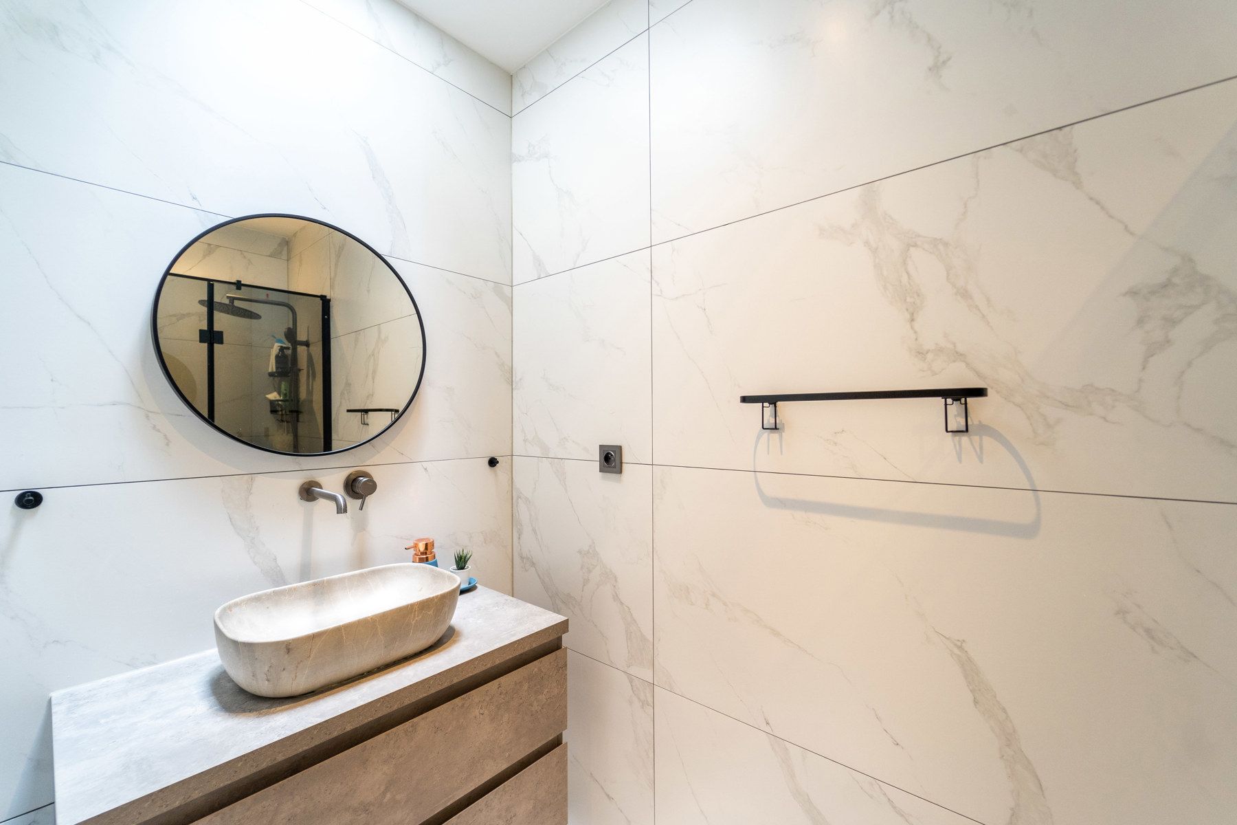 Gerenoveerd ruim gelijkvloers appartement in hartje 't Zuid foto 3