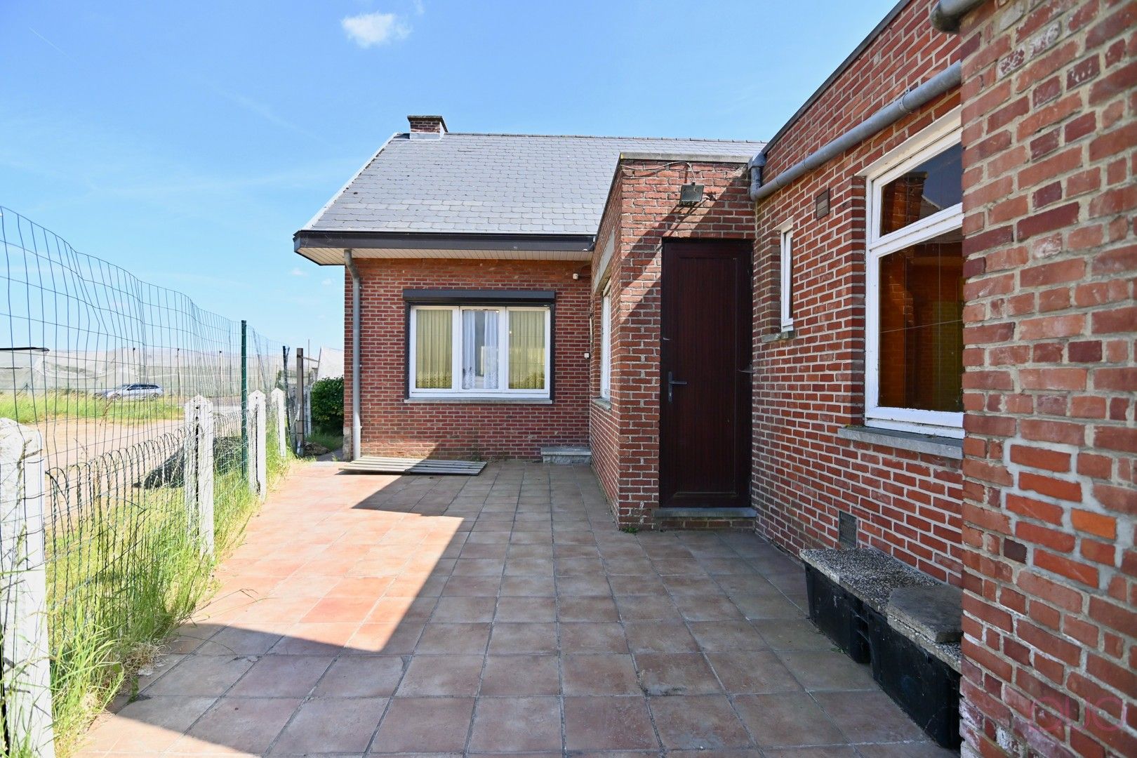 Knappe vrijstaande woning nabij het stadscentrum van Sint-Truiden met idyllische uitzicht en grote garage foto 25