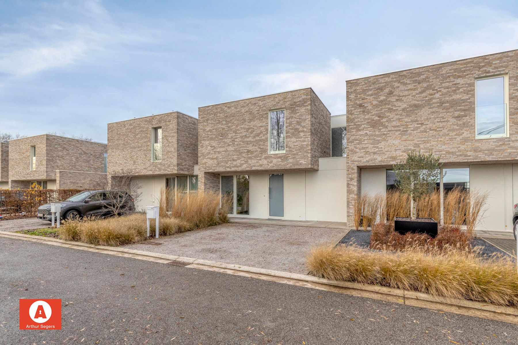 Recente & Energiezuinige gezinswoning met 4 slaapkamers  foto {{pictureIndex}}